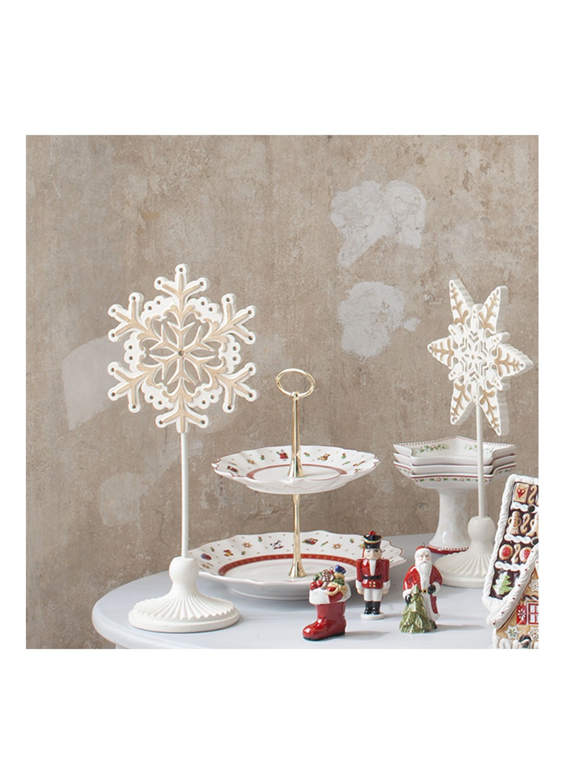 Villeroy & Boch Toy's Delight Kerst etagère 24 cm - detail gebroken wit