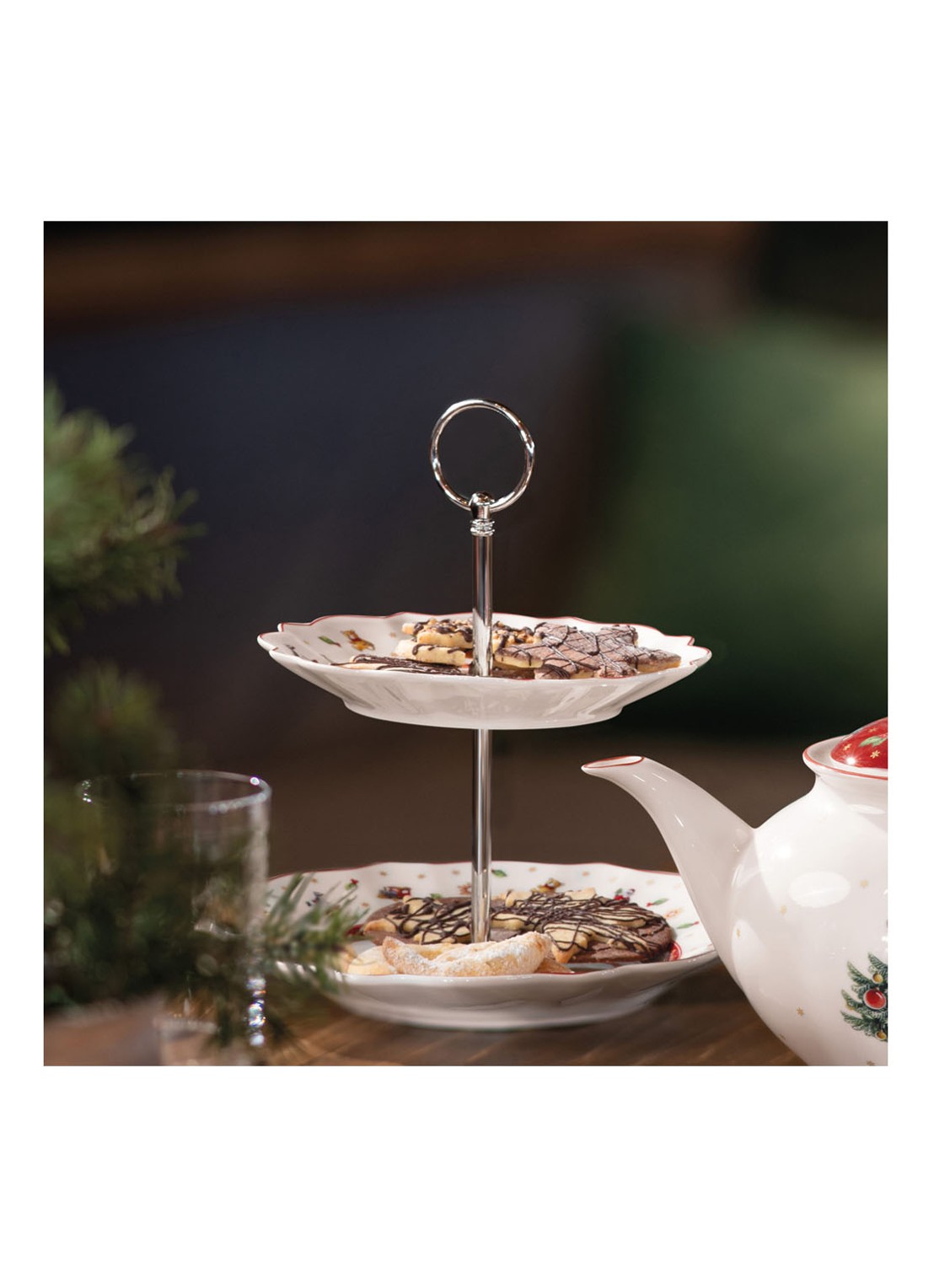 Villeroy & Boch Toy's Delight Kerst etagère 24 cm - detail 2 gebroken wit