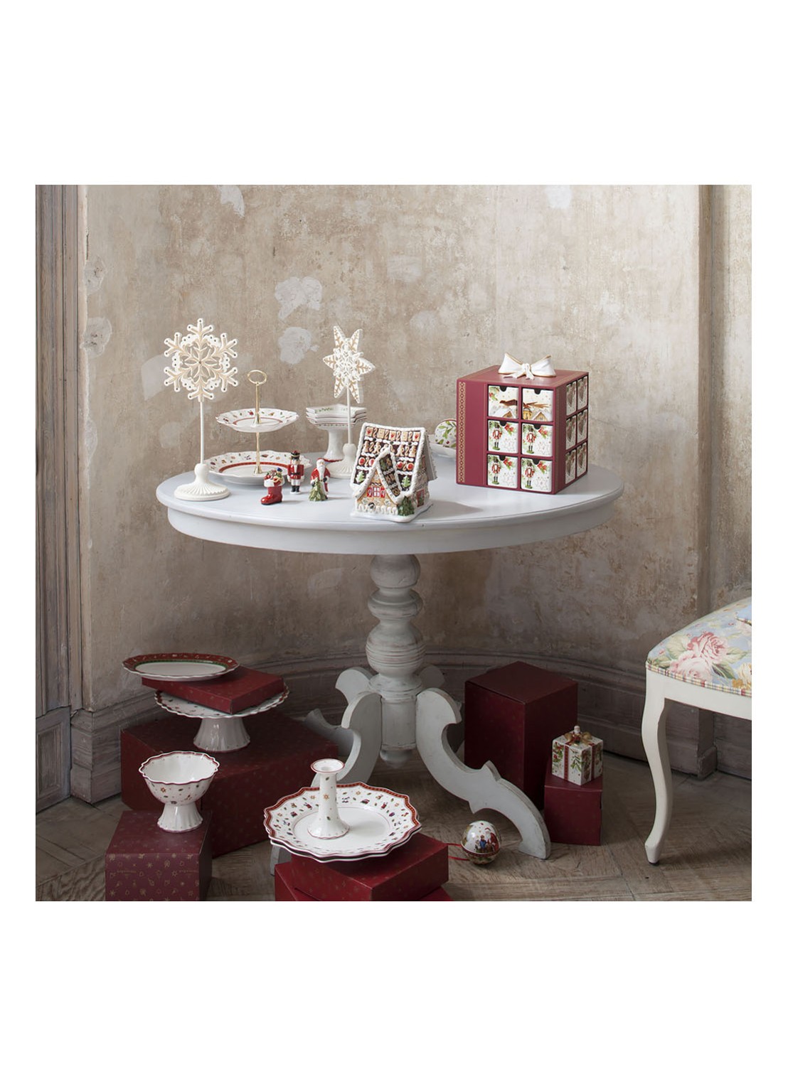 Villeroy & Boch Toy's Delight Kerst etagère 24 cm - detail 3 gebroken wit