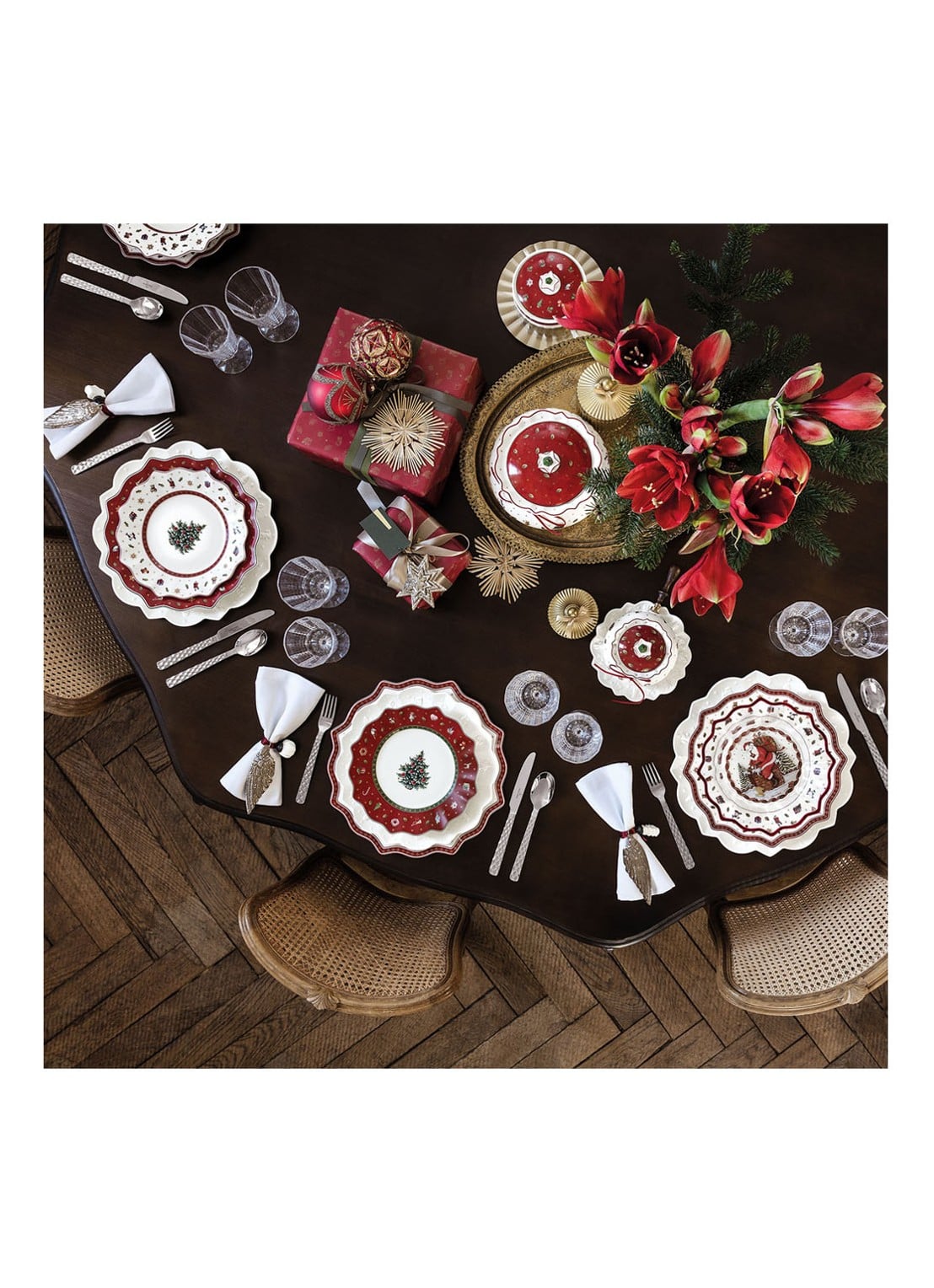 Villeroy & Boch Toy's Delight Kerst serviesset 12-delig - detail 5 steenrood