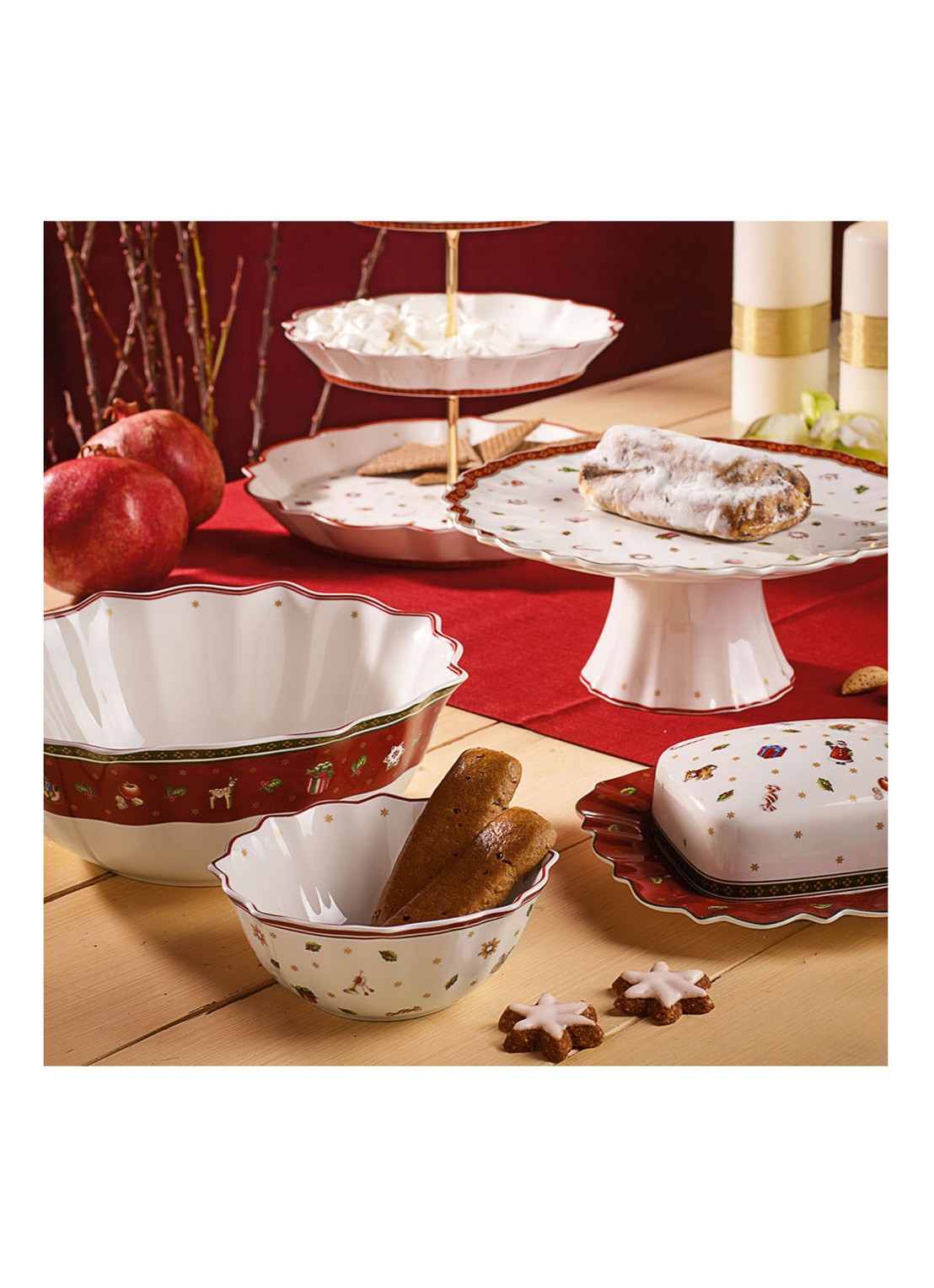 Villeroy & Boch Toy's Delight Kerst taartplateau 21 cm - detail 2 steenrood