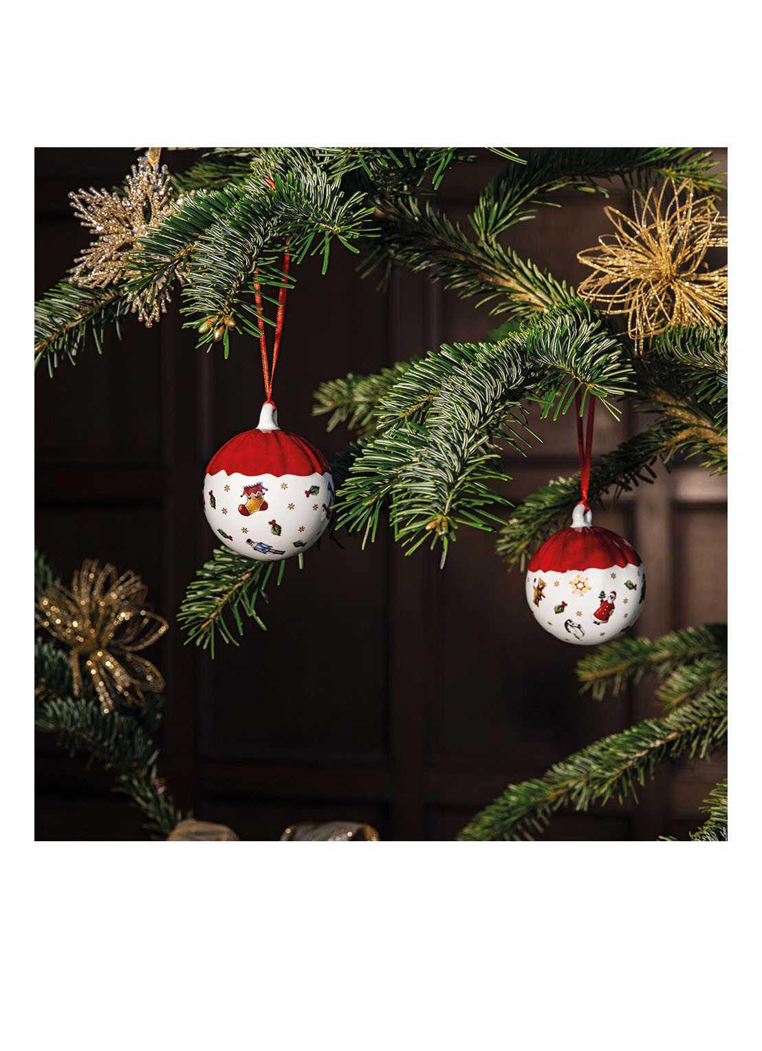 Villeroy & Boch Toy's Delight kerstbal 6 cm - detail 2 steenrood