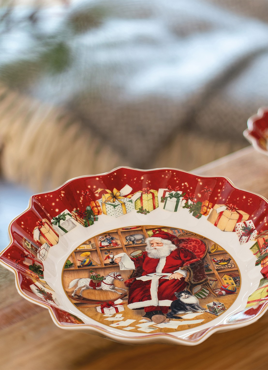 Villeroy & Boch Toy's Fantasy serveerschaal 25 cm - achterkant 7 steenrood