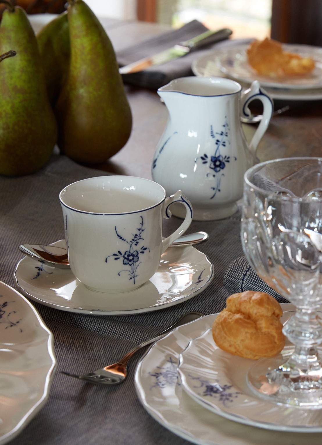 Villeroy & Boch Vieux Luxembourg espressokopje 10 cl - detail 3 gebroken wit
