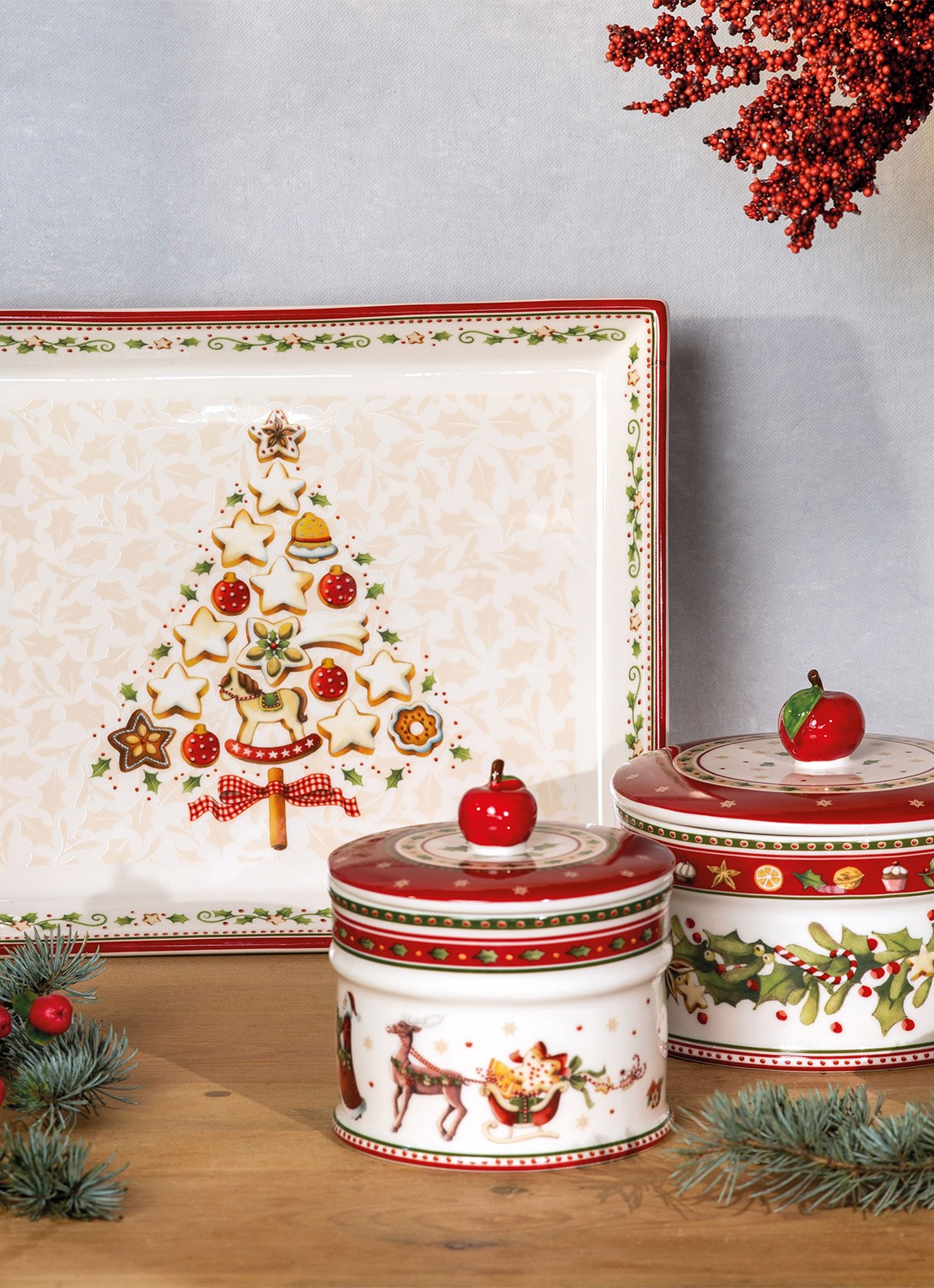 Villeroy & Boch Winter Bakery Delight Kerst snoeppot 13,5 cm - achterkant steenrood