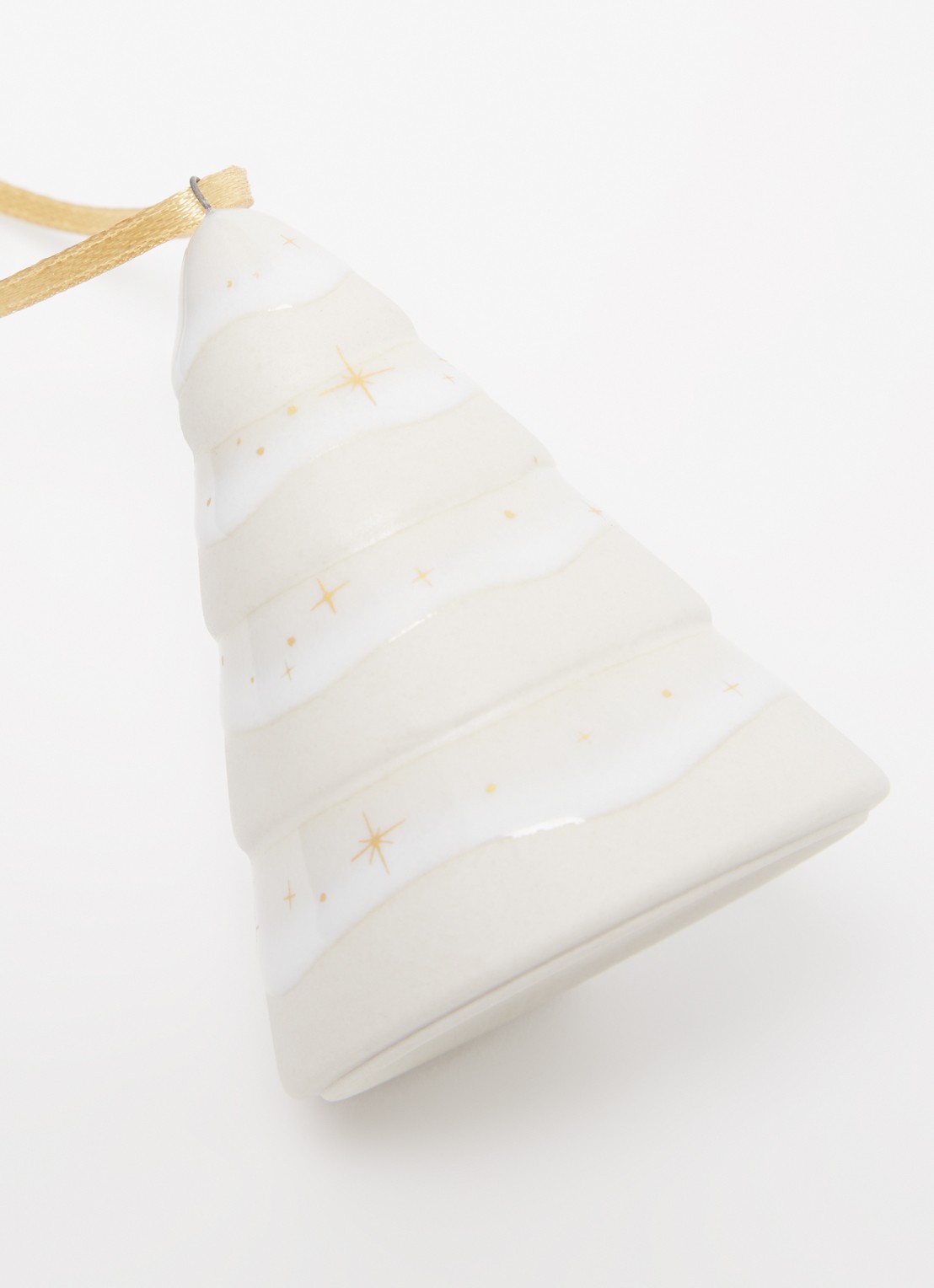 Villeroy & Boch Winter Glow Dennenboom kersthanger 7,5 cm - detail 3 gebroken wit