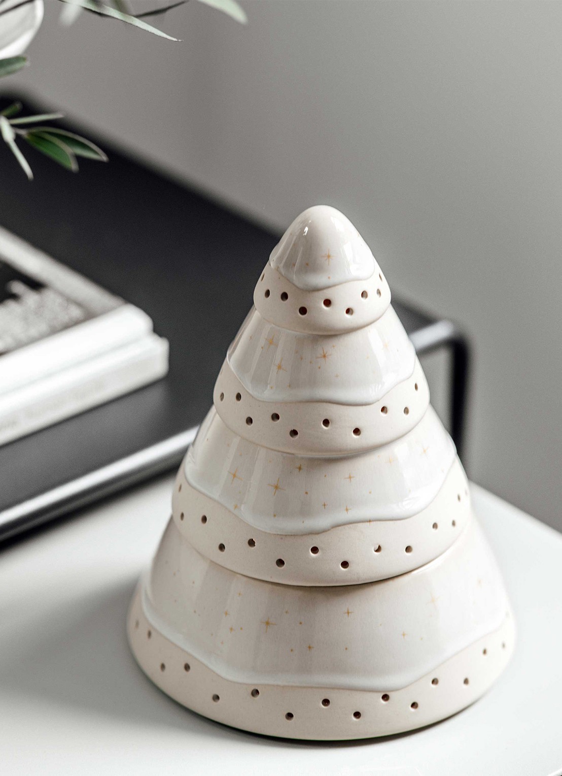 Villeroy & Boch Winter Glow waxinelichthouder 18 cm - voorkant 2 beige