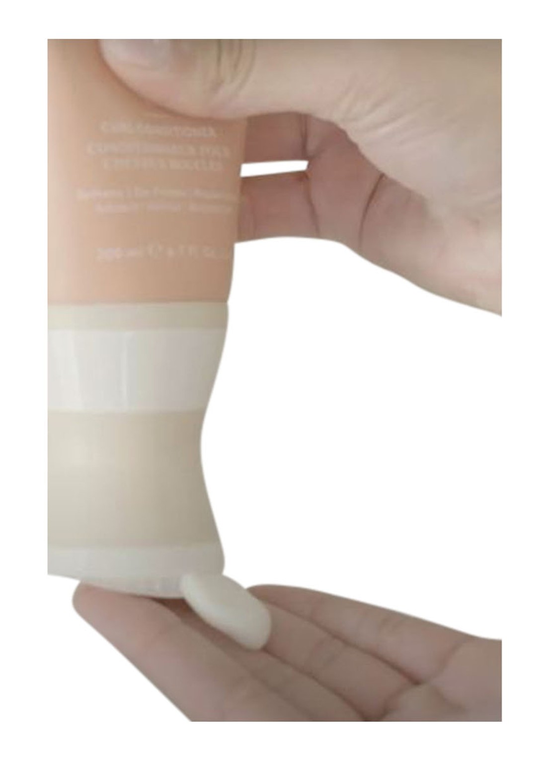 Virtue Mini Curl Conditioner - travel size conditioner - detail 2 undefined