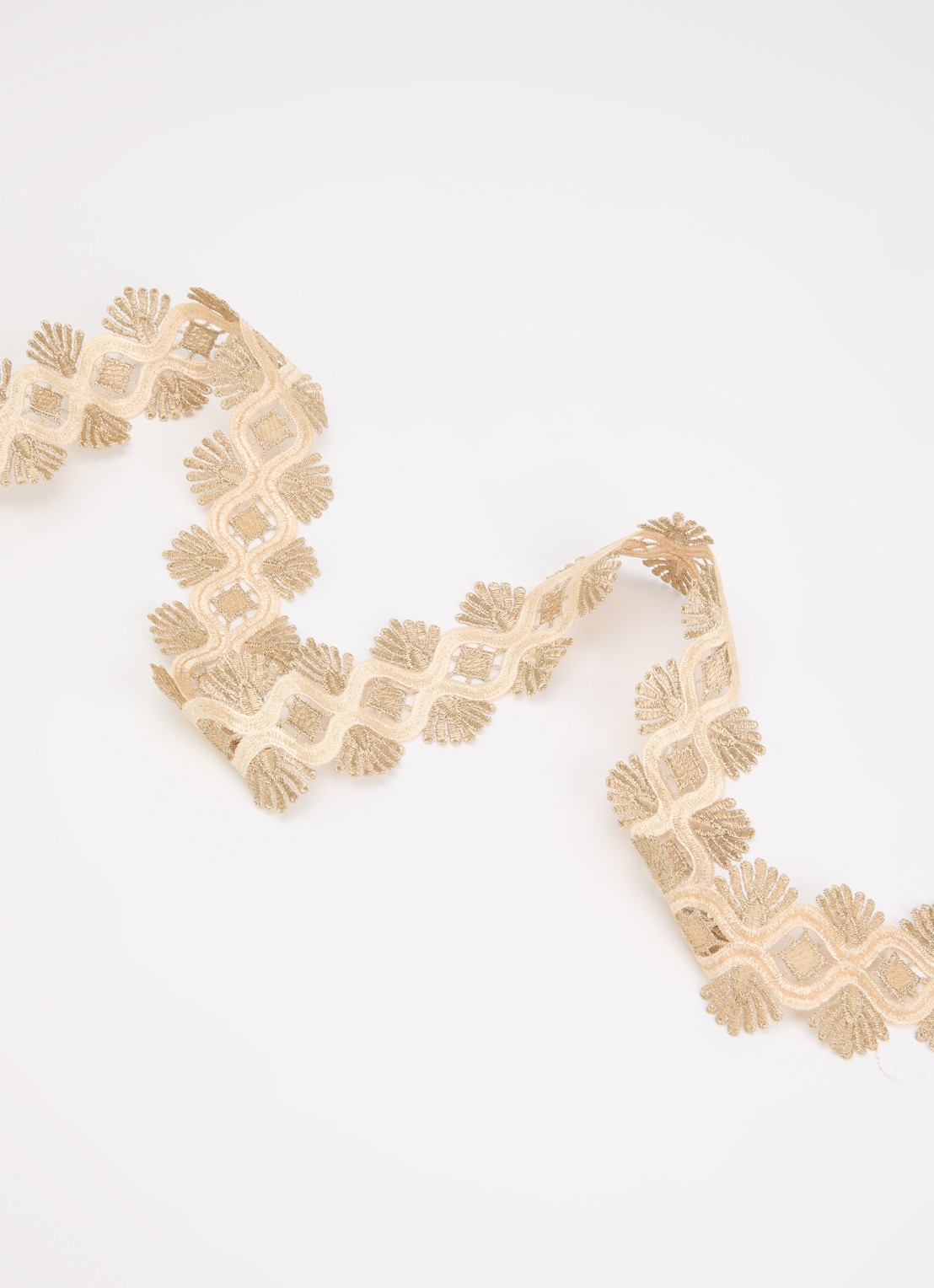 Vivant Fanessa lint 3,3 meter x 60 mm - voorkant 2 goud