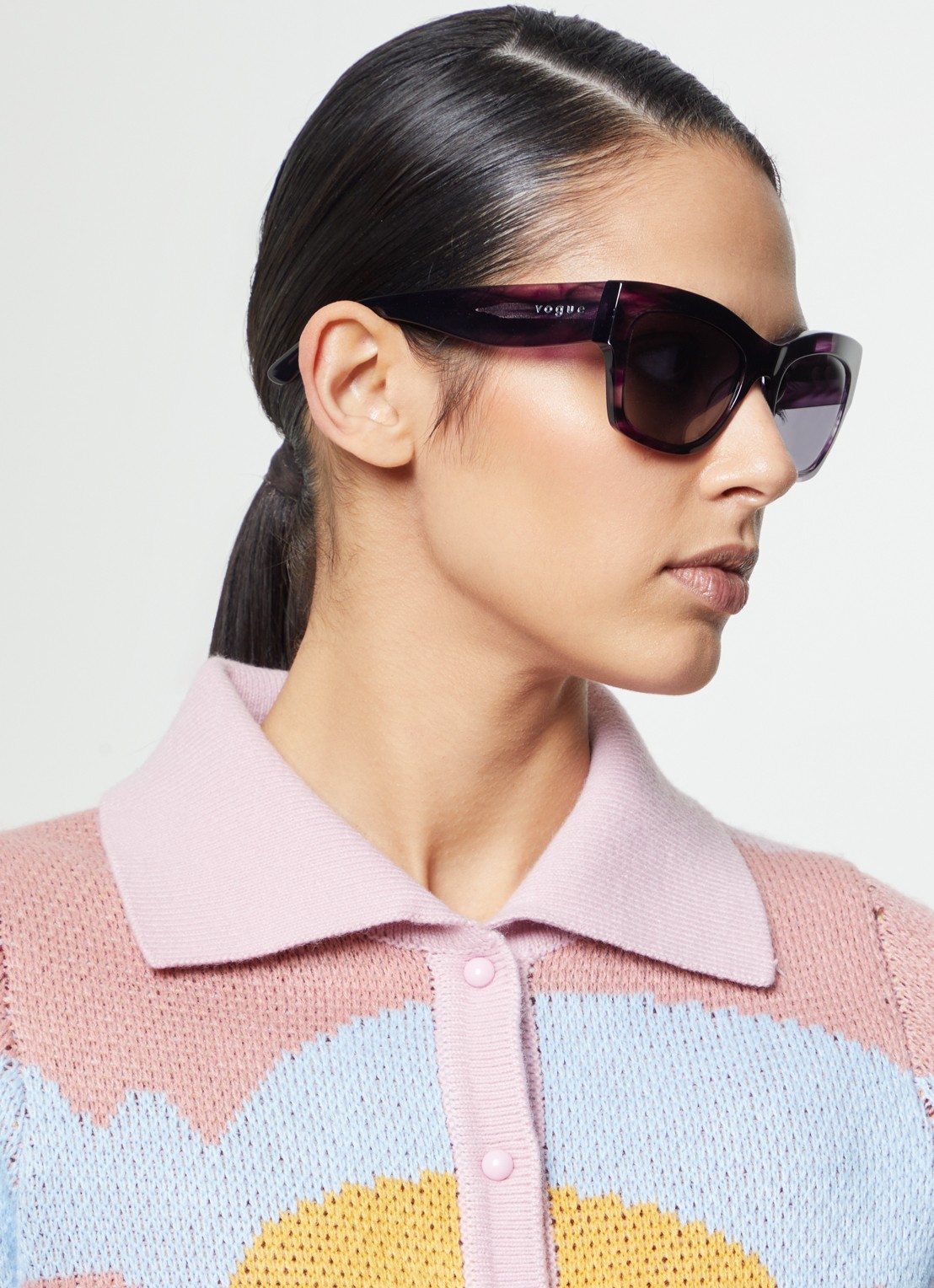 Vogue Zonnebril gepolariseerd VO5524S - voorkant 5 paars