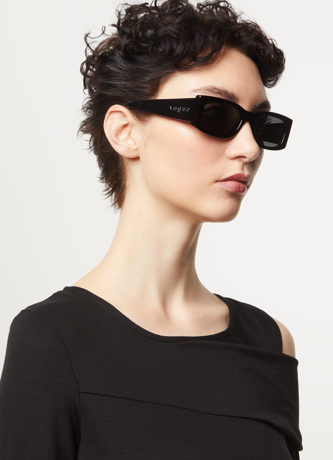 Vogue Zonnebril VO5584S - voorkant 5 zwart