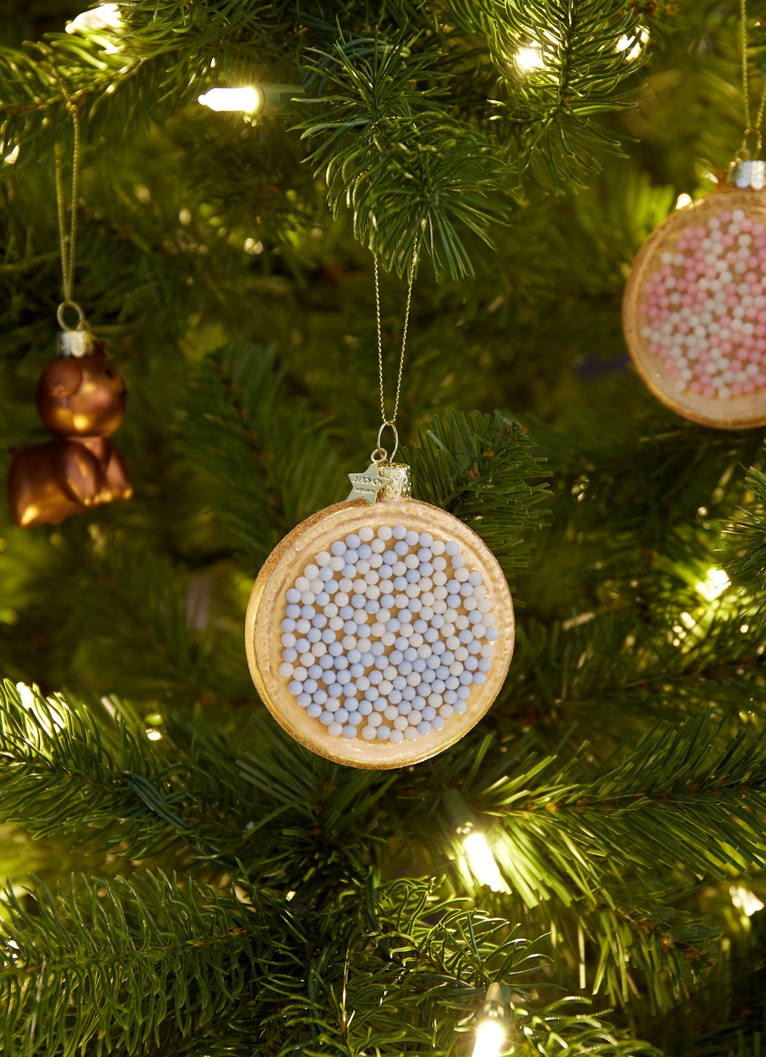 Vondels Dutch Beschuit Met Muisjes kersthanger 8,5 cm - voorkant 2 lichtblauw