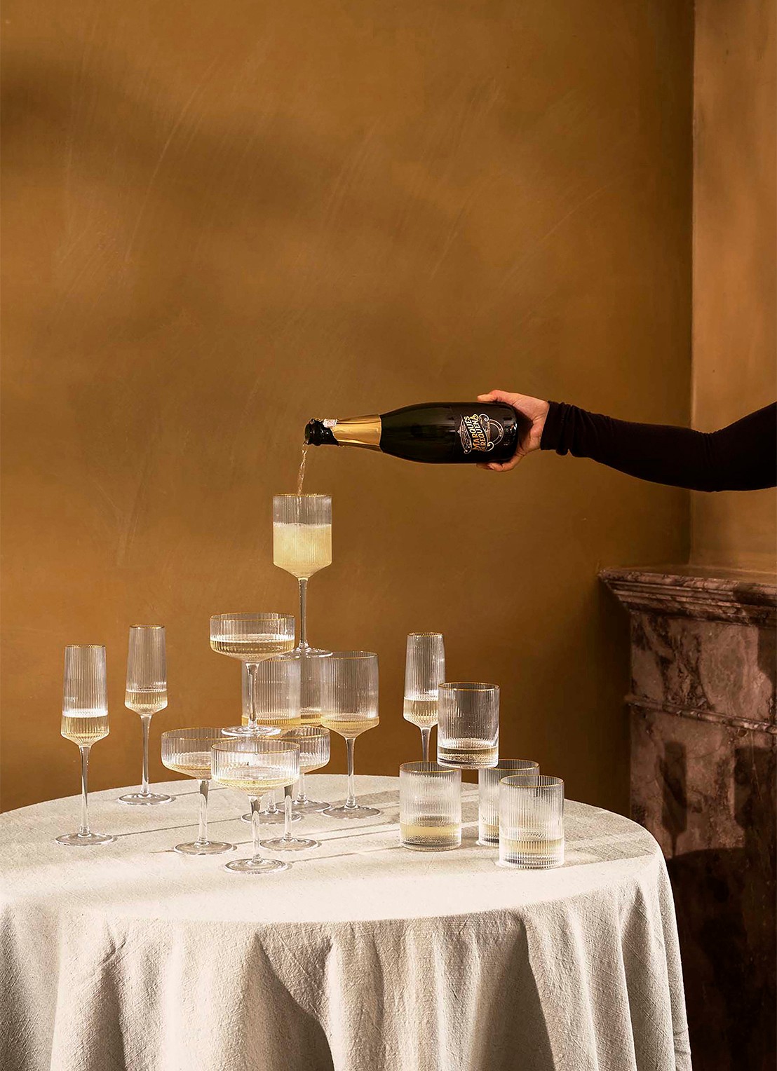 vtwonen Champagne coupe 23 cl - detail 4 goud