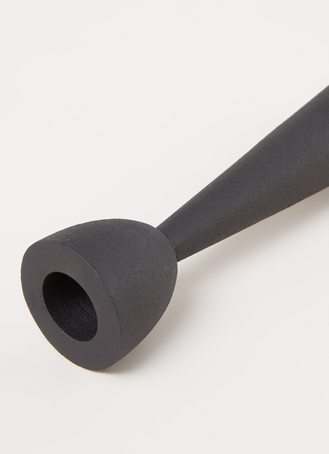 vtwonen Metal Black S kandelaar 16 cm - detail zwart