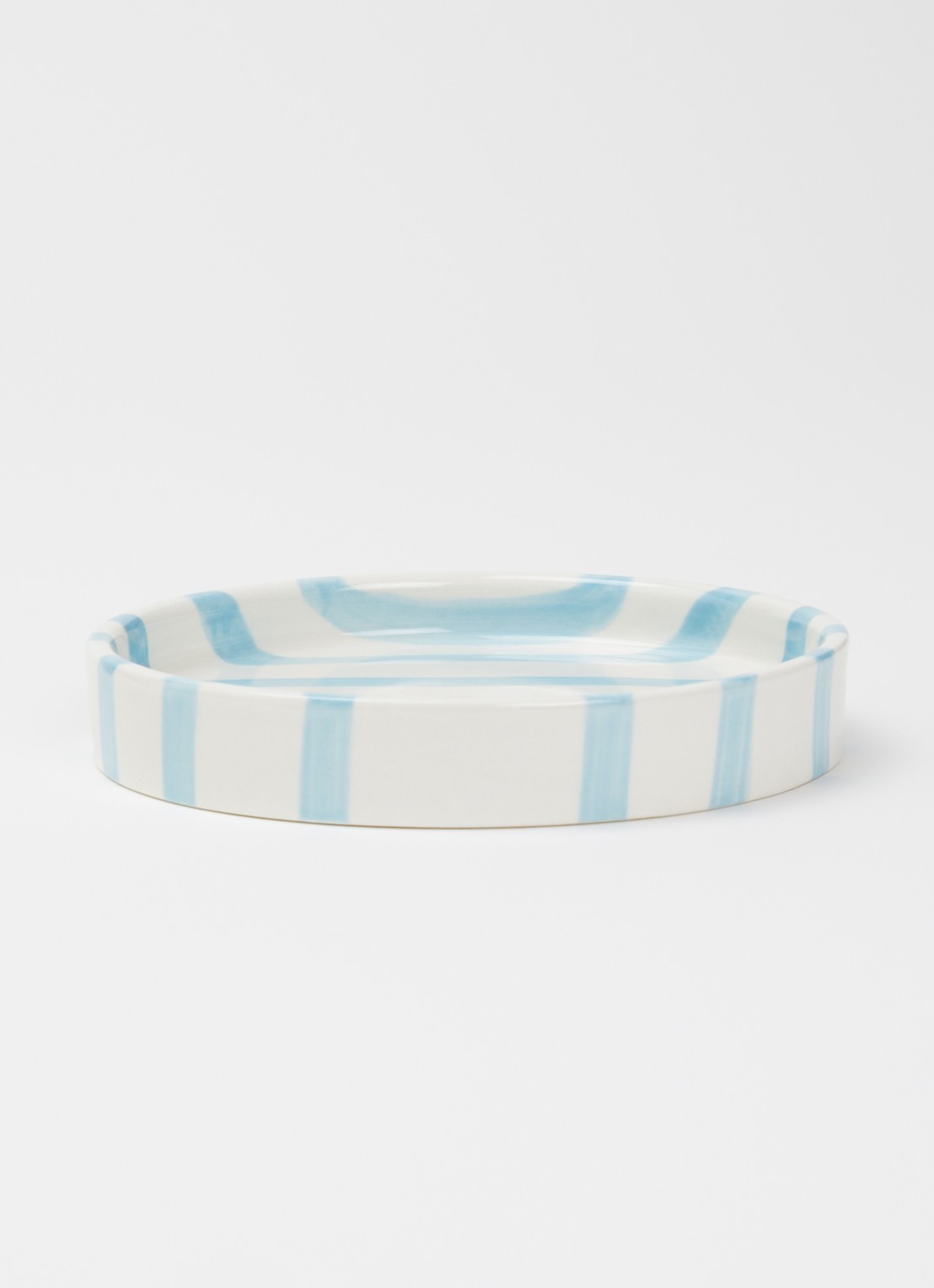 vtwonen Stripes gebaksbordje 13 cm  - voorkant 3 lichtblauw