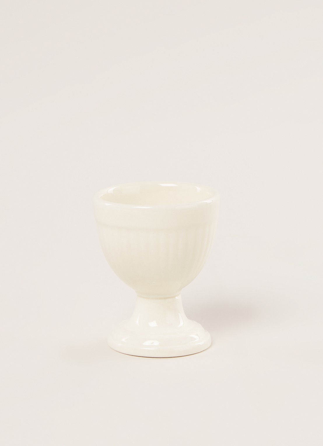Wedgwood Edme eierdop  - voorkant 2 gebroken wit