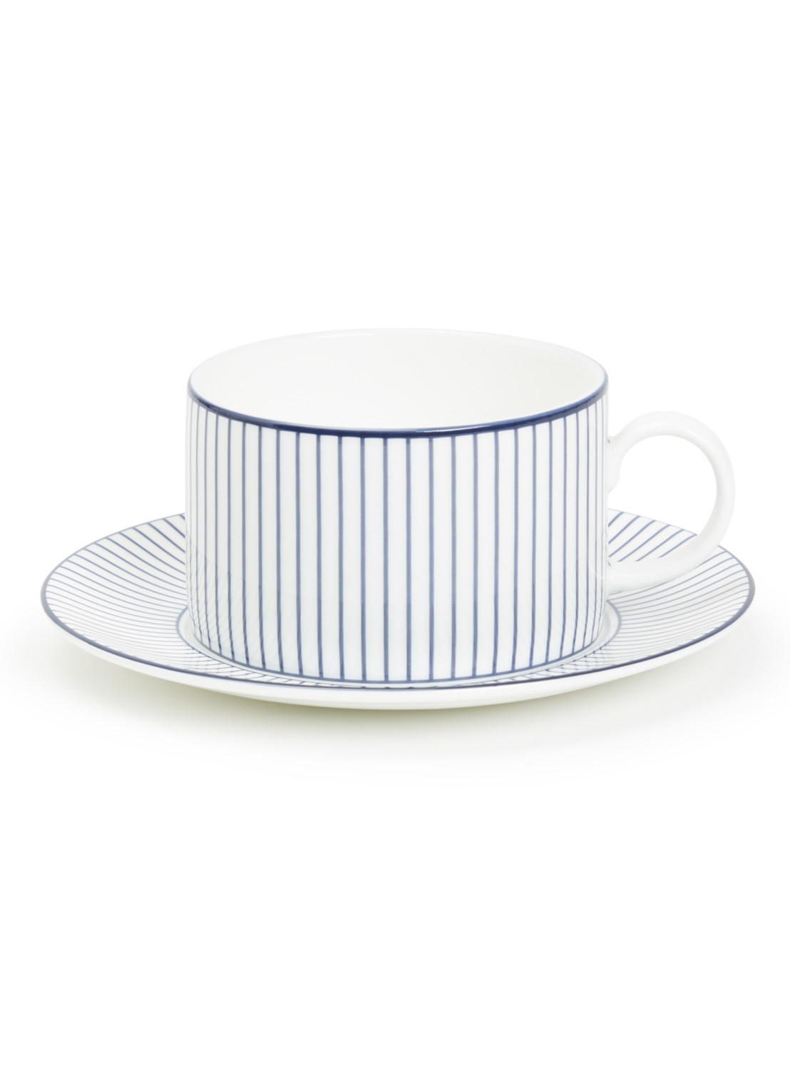 Wedgwood Gio kop en schotel 22 cl - voorkant wit