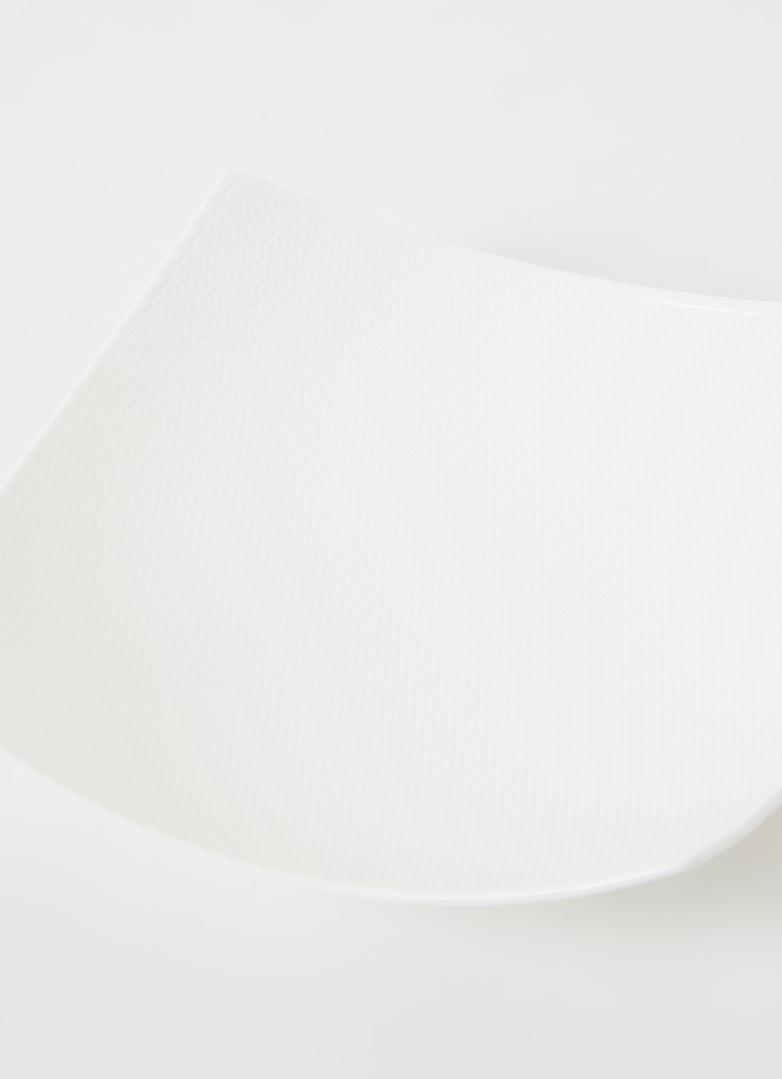 Wedgwood Gio serveerschaal 25 x 25 cm - detail gebroken wit
