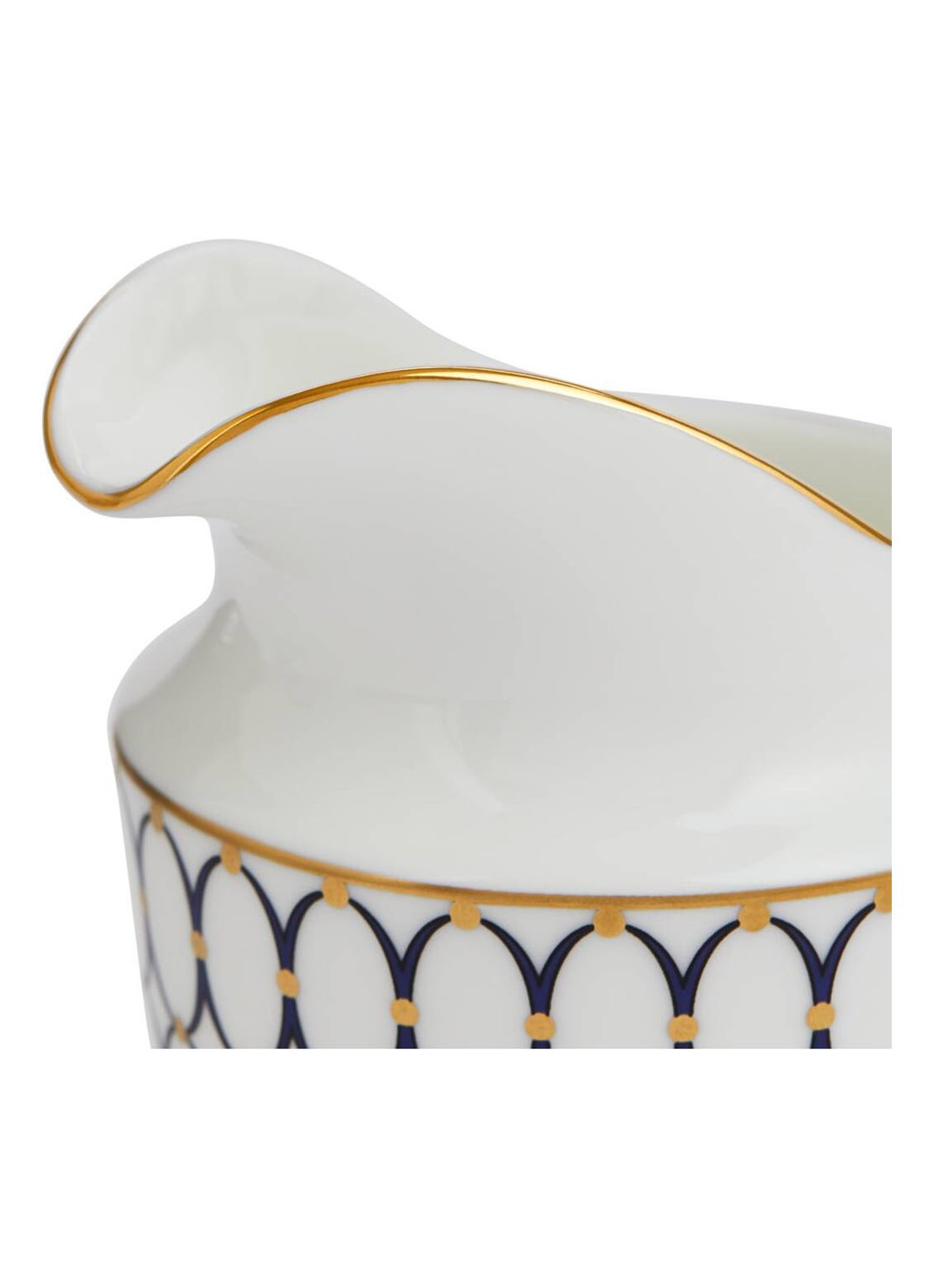 Wedgwood Renaissance Gold melkkan 20 cl  - voorkant 3 gebroken wit