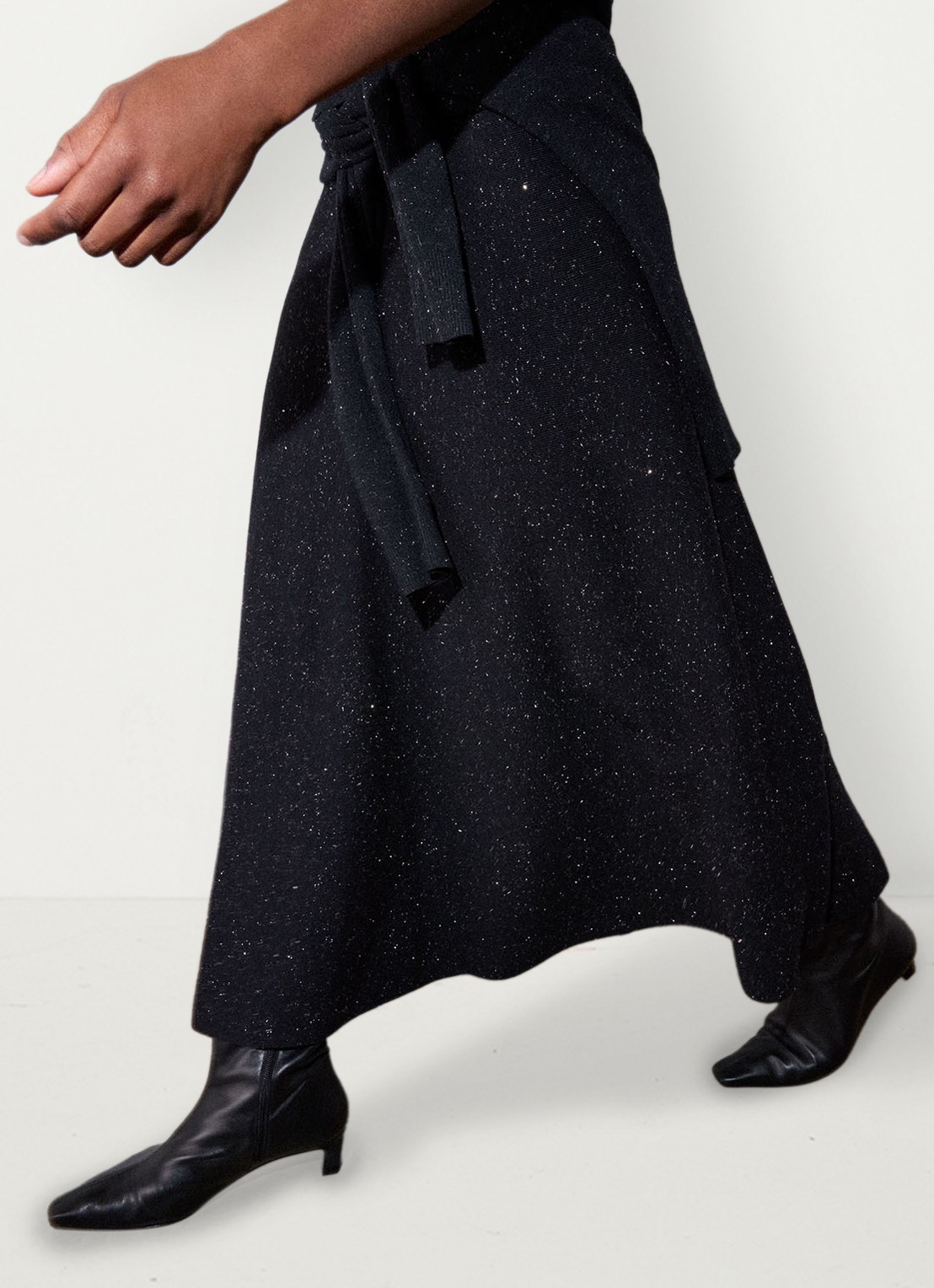 Whistles Annie Sparkle midi rok met lurex - detail 4 zwart