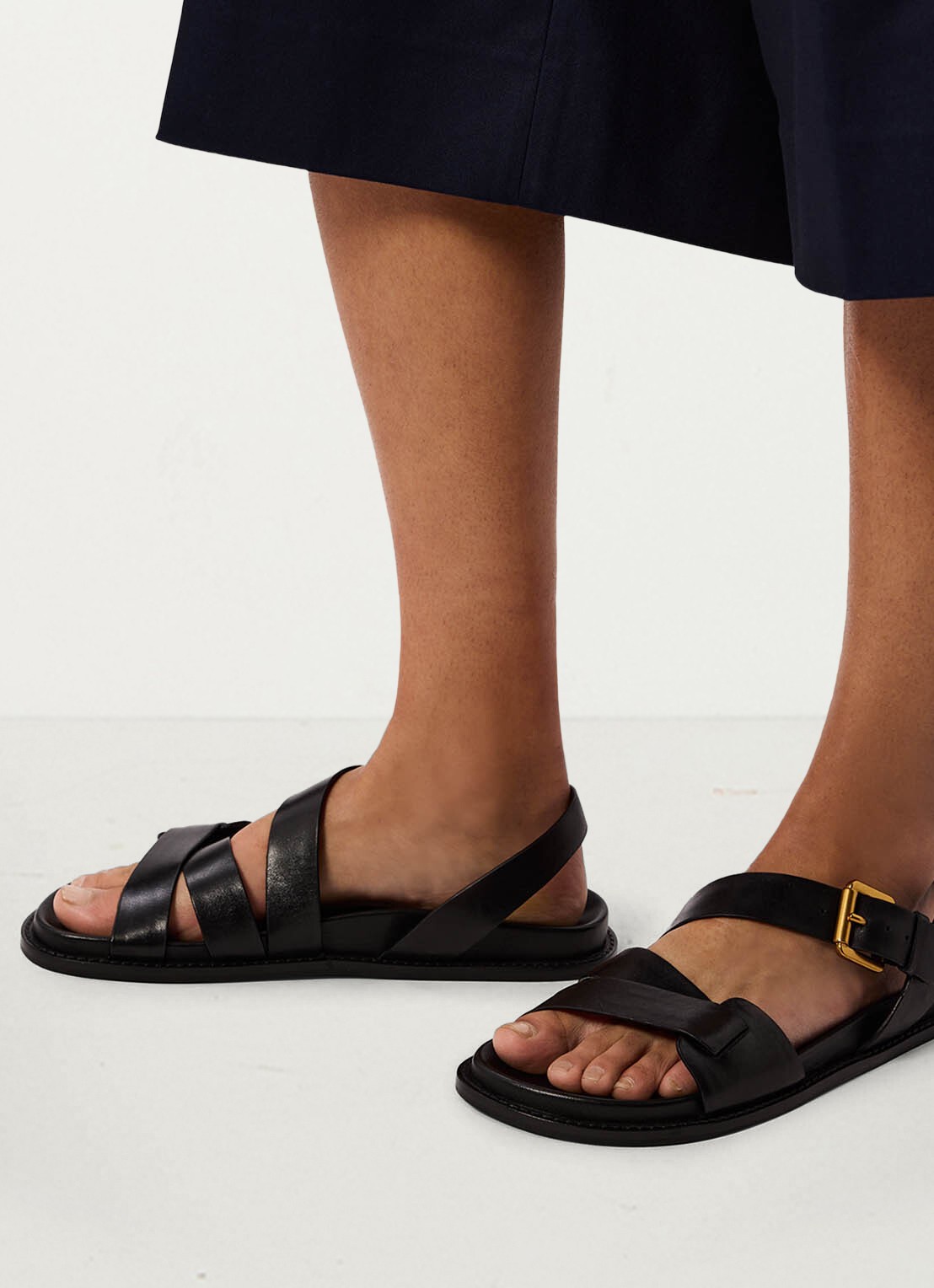 Whistles Asymmetric sandaal van leer - voorkant 2 zwart