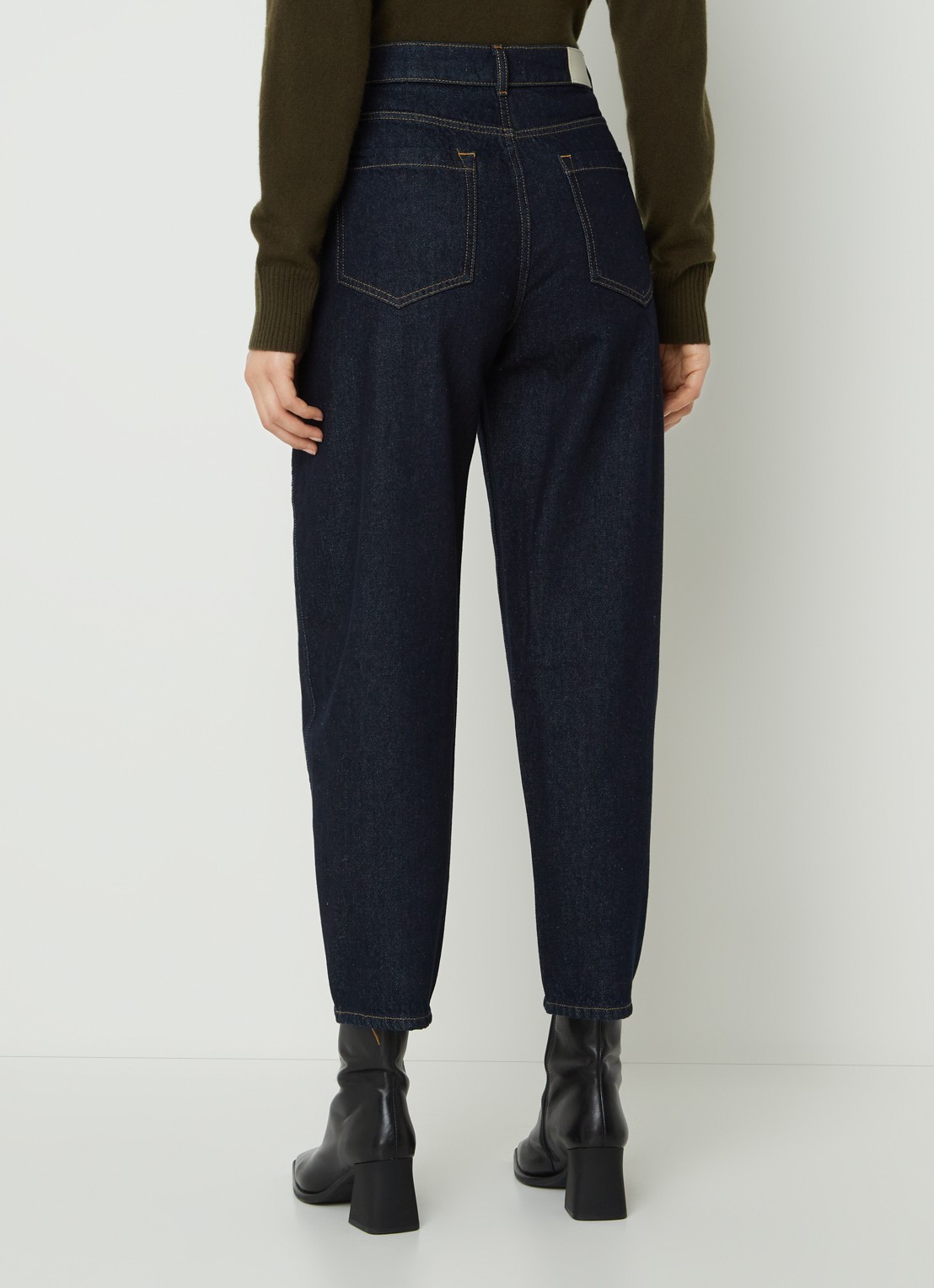 Whistles Barrel high waist cropped tapered jeans met donkere washing - achterkant 3 indigo