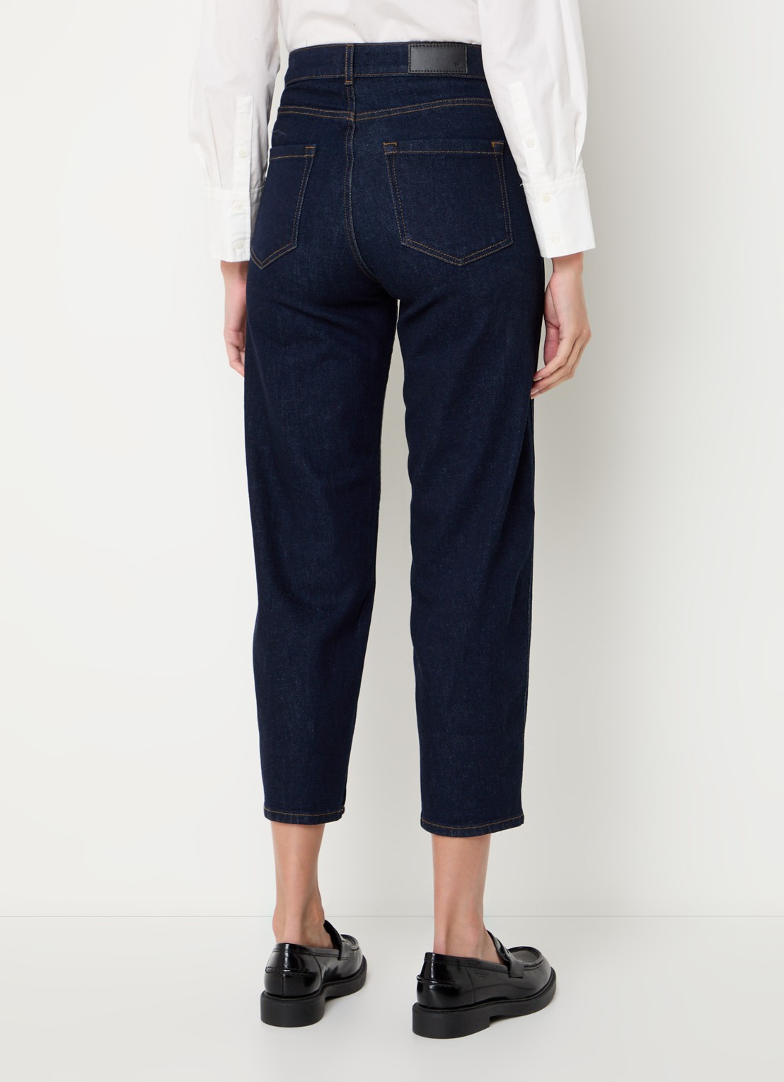 Whistles Barrel high waist cropped tapered jeans met donkere wassing - achterkant indigo