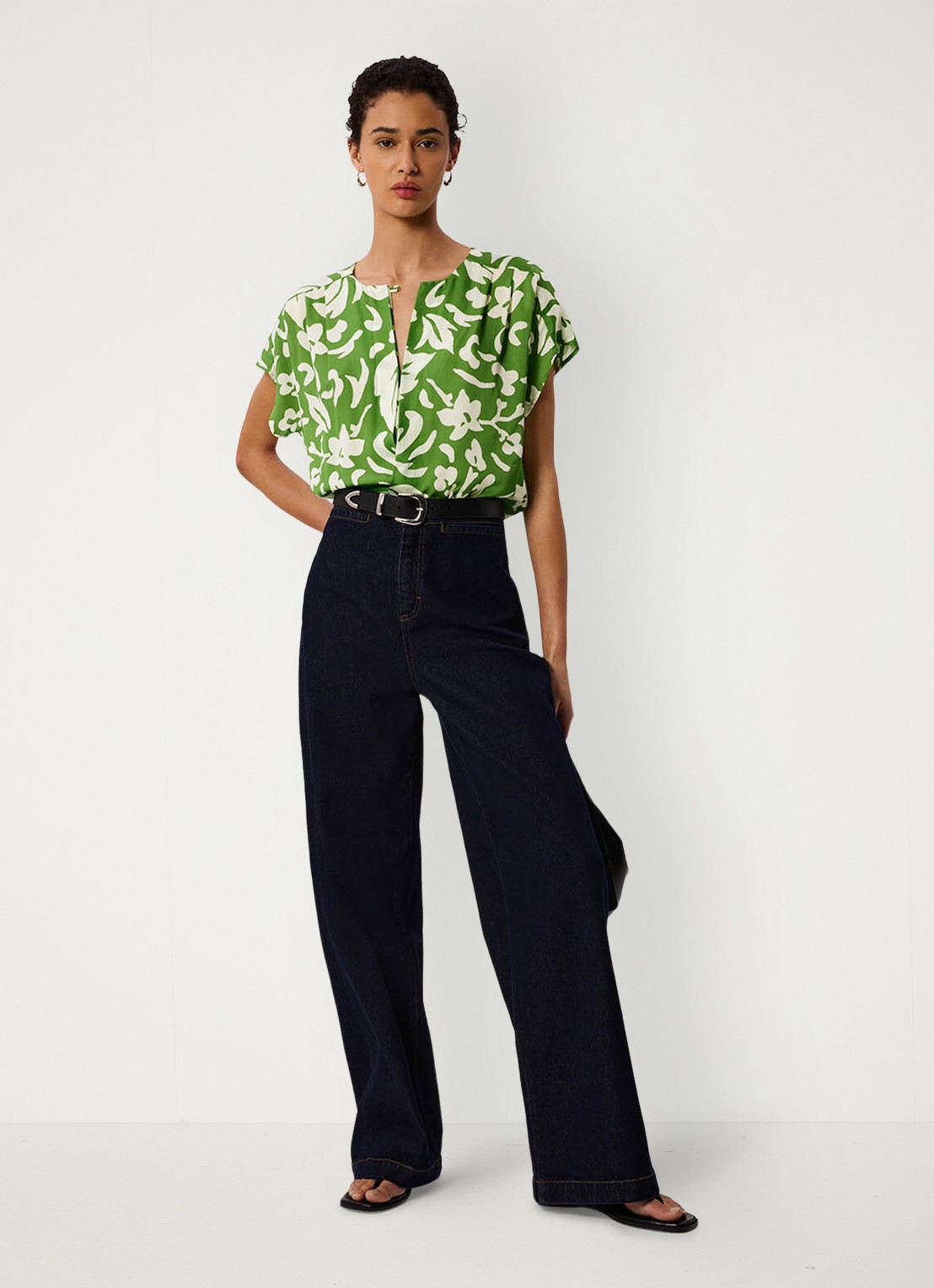 Whistles Blouse met bloemenprint - voorkant 2 groen