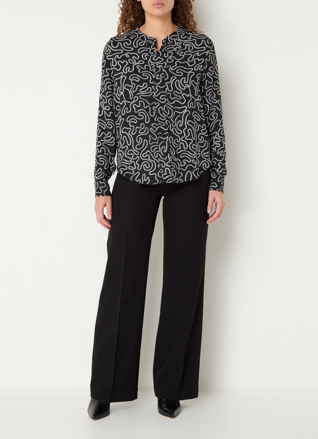Whistles Chain blouse met print - voorkant 4 zwart