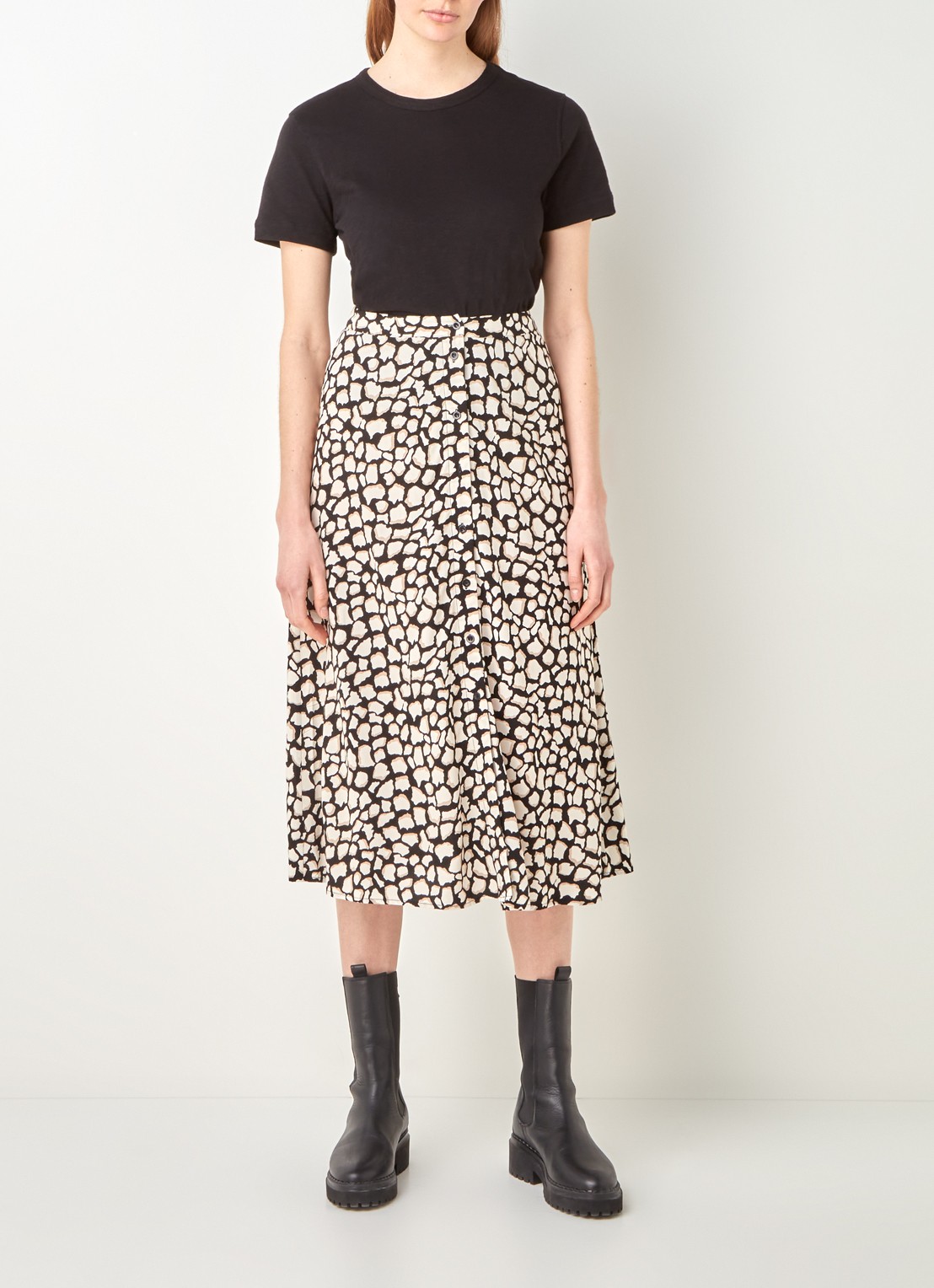Whistles Emily T-shirt met ronde hals - voorkant 2 zwart