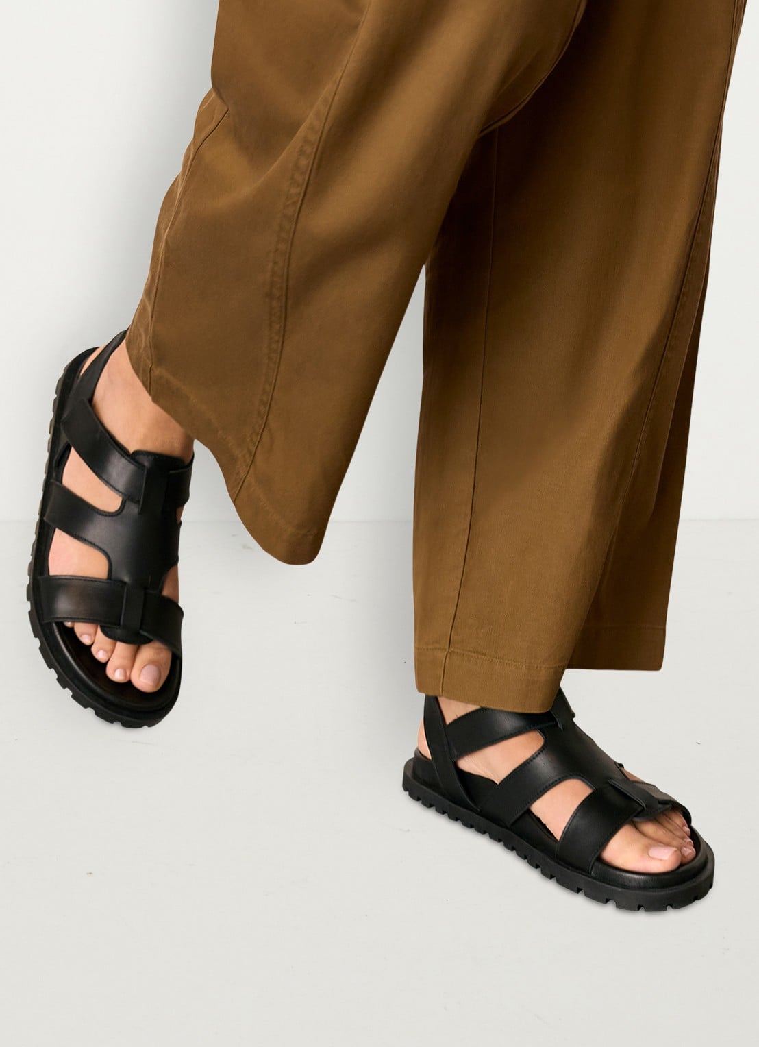 Whistles Freya slipper van leer - voorkant 2 zwart