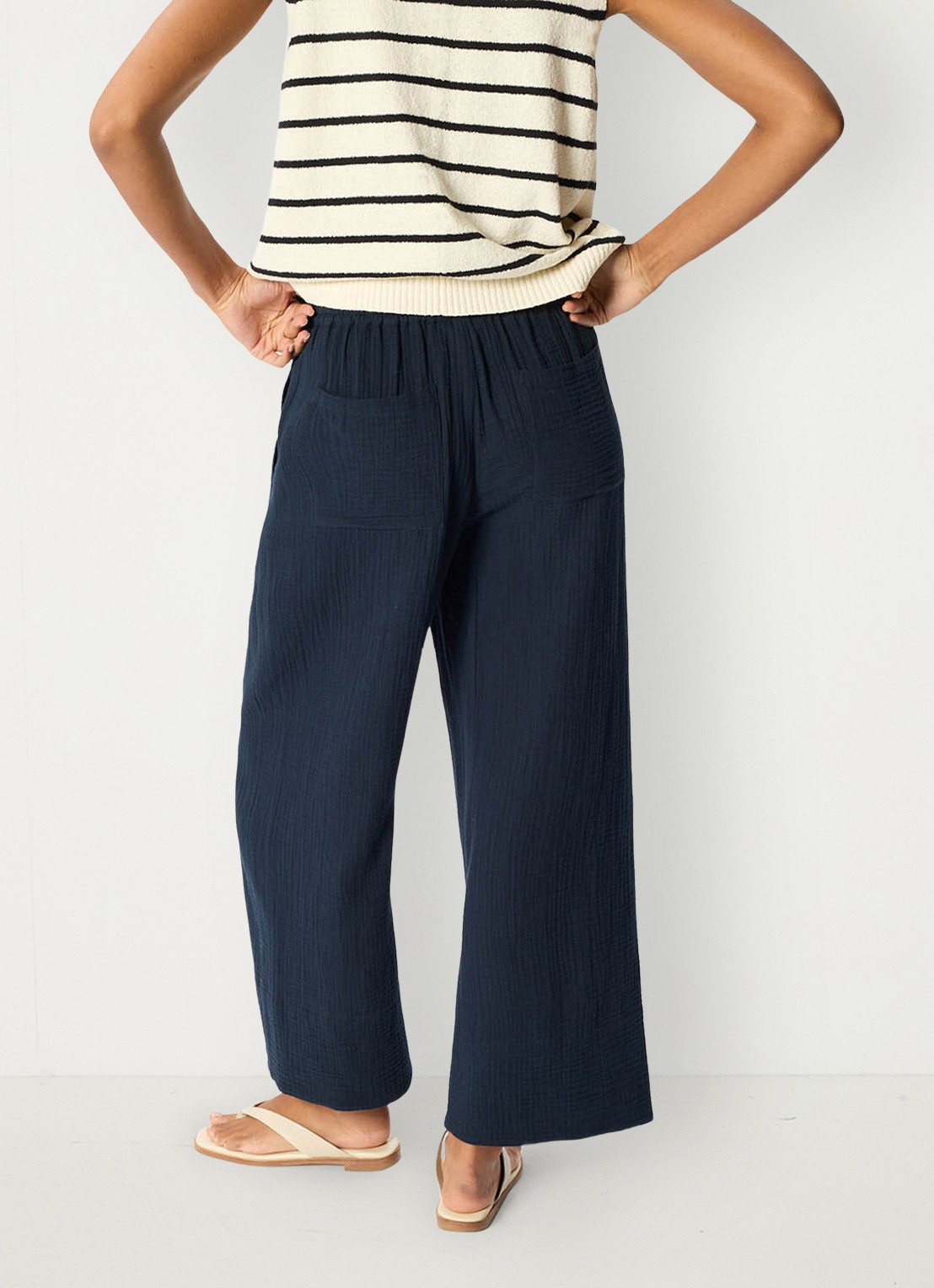 Whistles High waist wide fit pantalon met steekzakken - achterkant donkerblauw