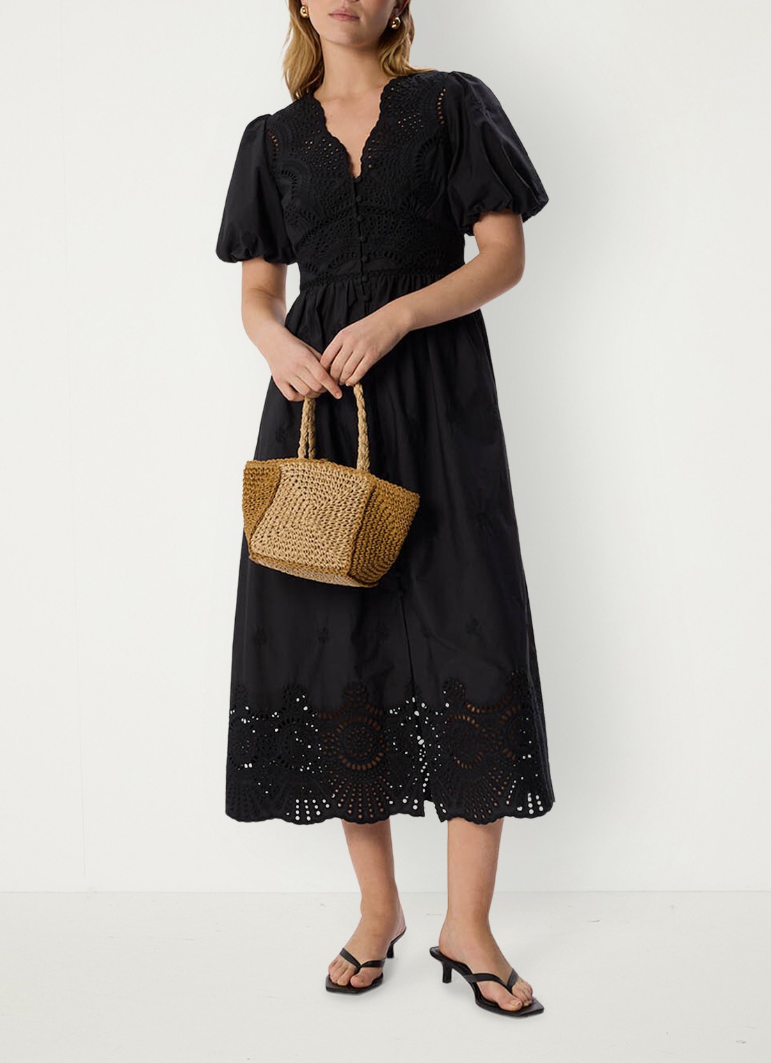 Whistles Midi blousejurk met broderie en pofmouw - voorkant 2 zwart