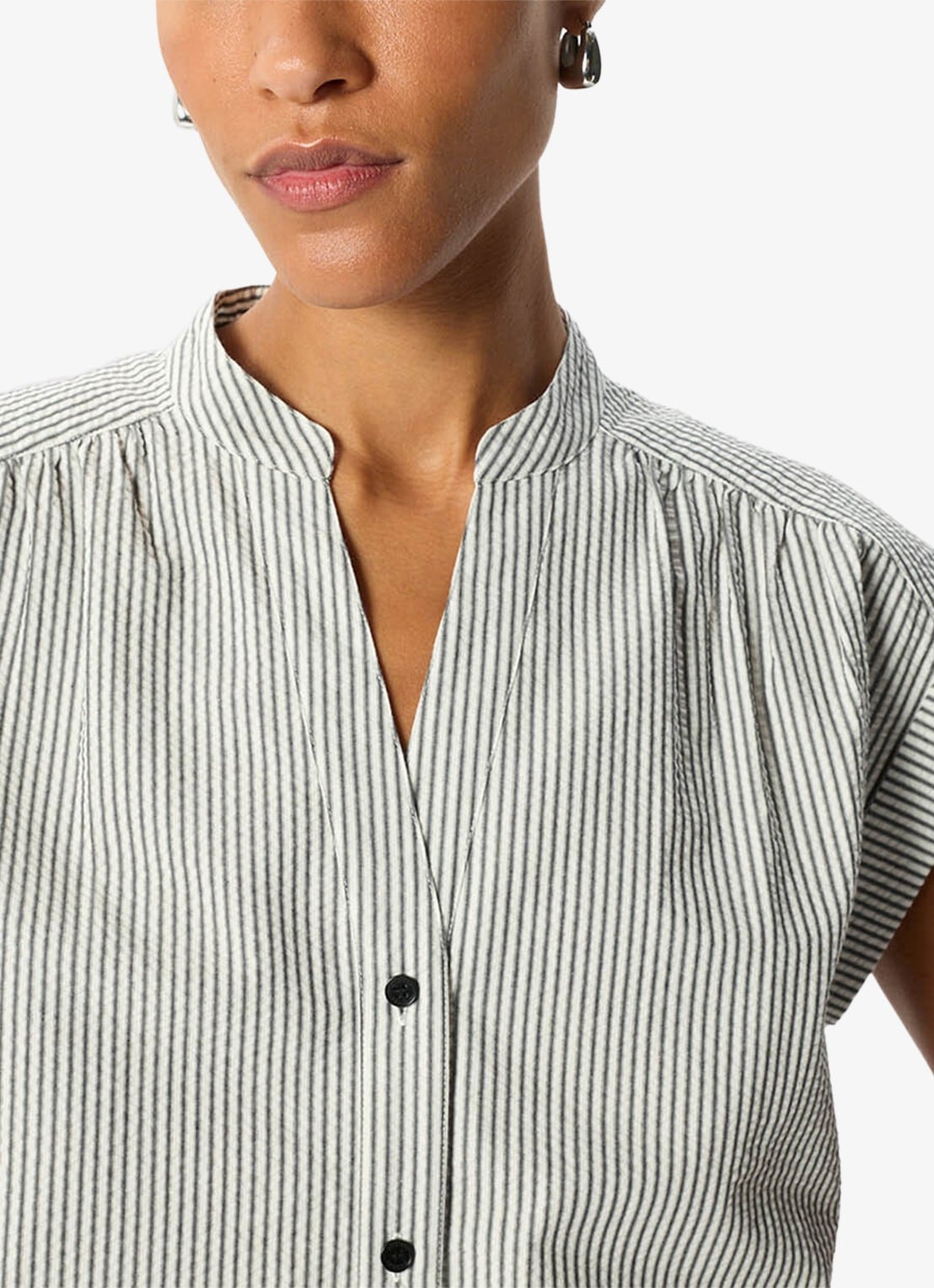 Whistles Seersucker blouse met streepprint - detail 3 gebroken wit