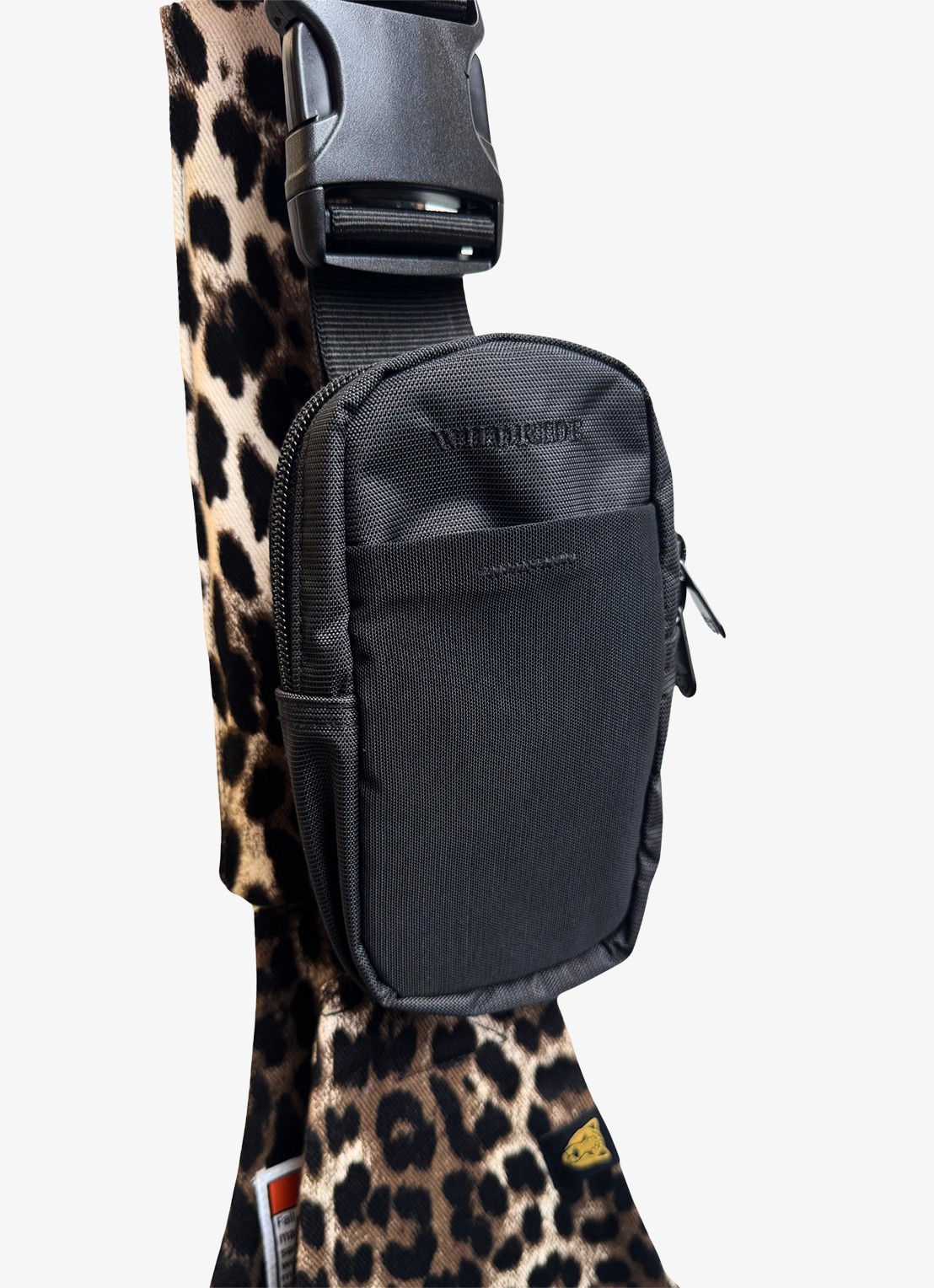 Wildride Premium Slide On tas - detail zwart