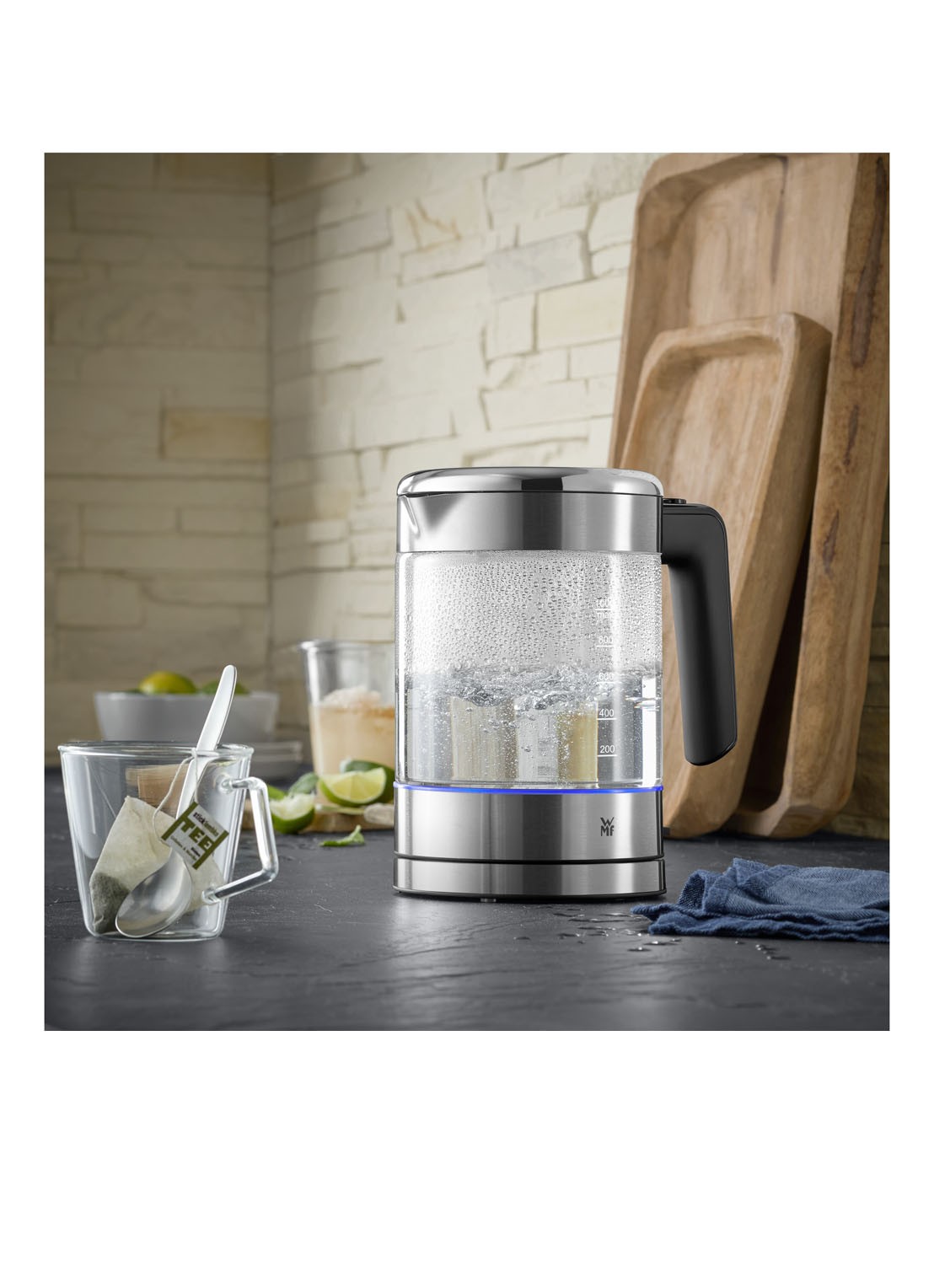 WMF KITCHENminis waterkoker 1 liter  - voorkant 7 transparant