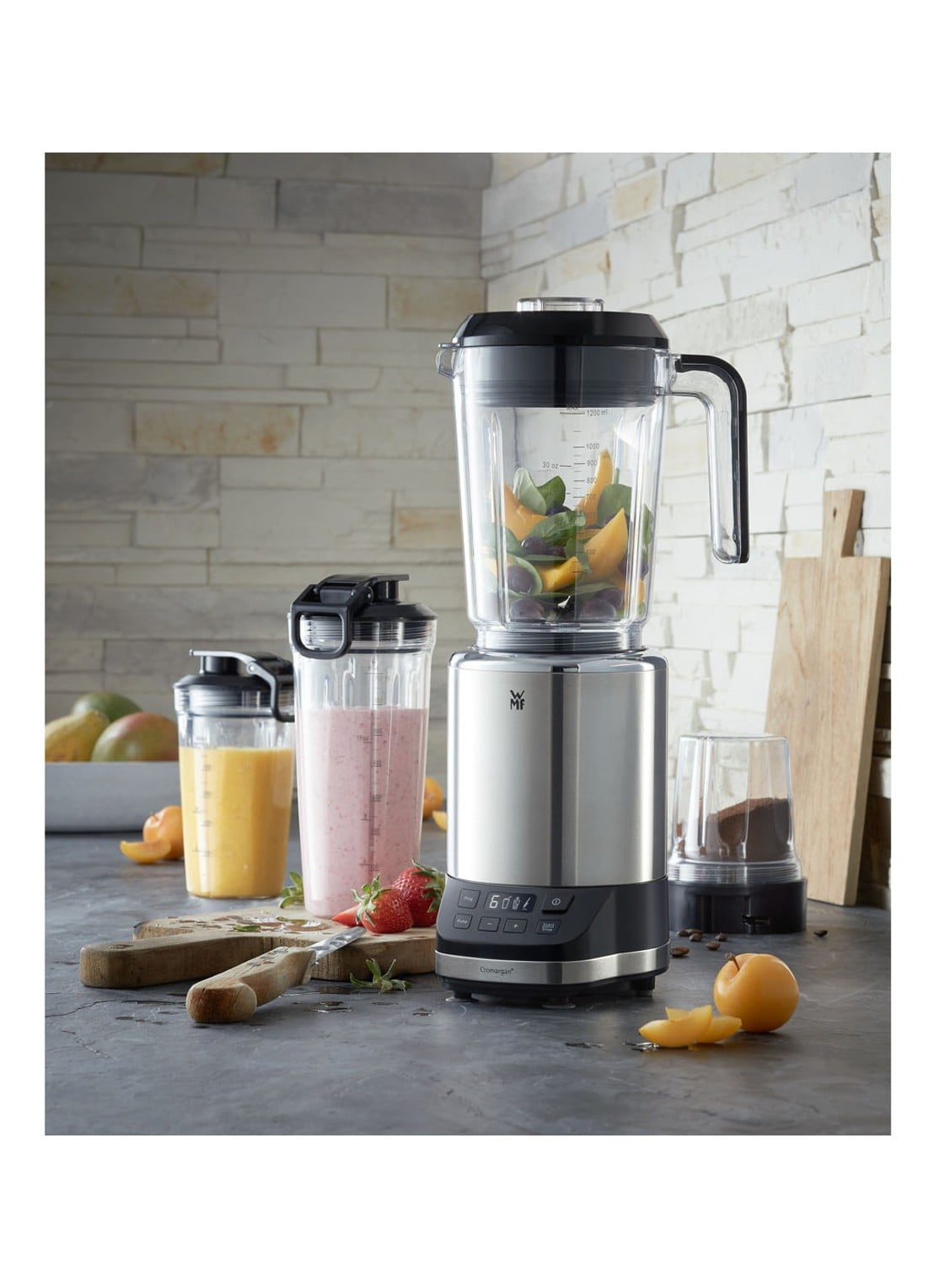 WMF KULT Pro blender 1,2 liter 0416530011 - voorkant 2 zilver