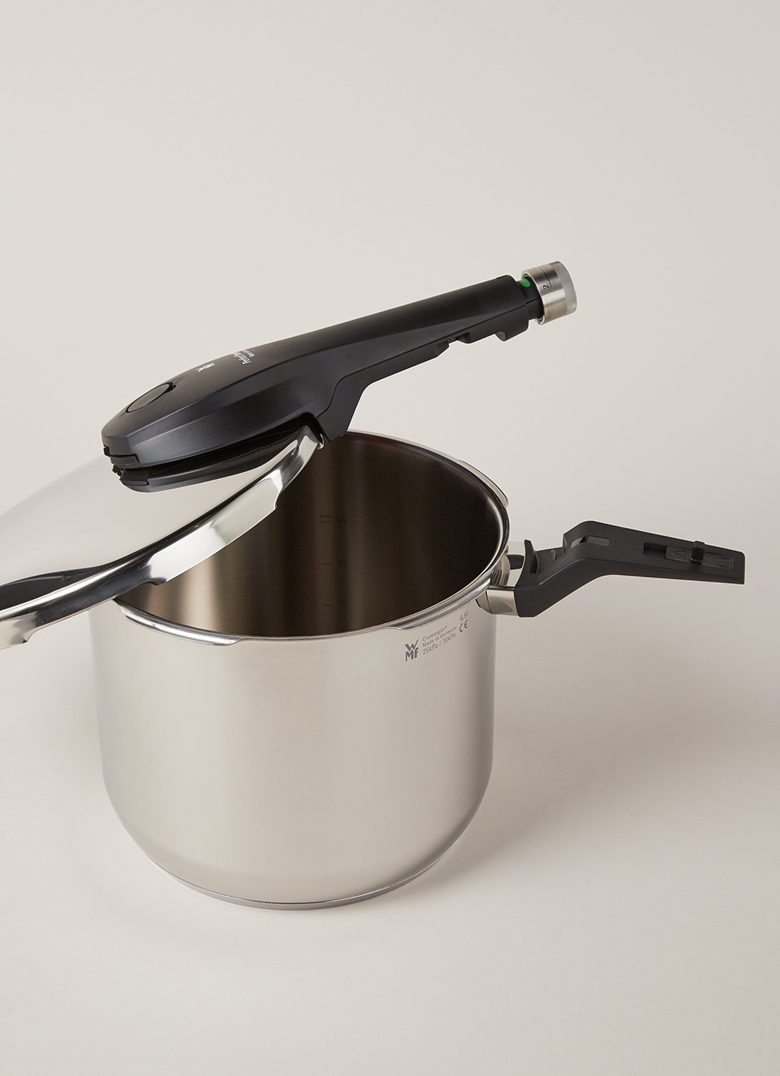 WMF Perfect Premium Snelkookpan Ø22 cm - detail 4 roestvrijstaal