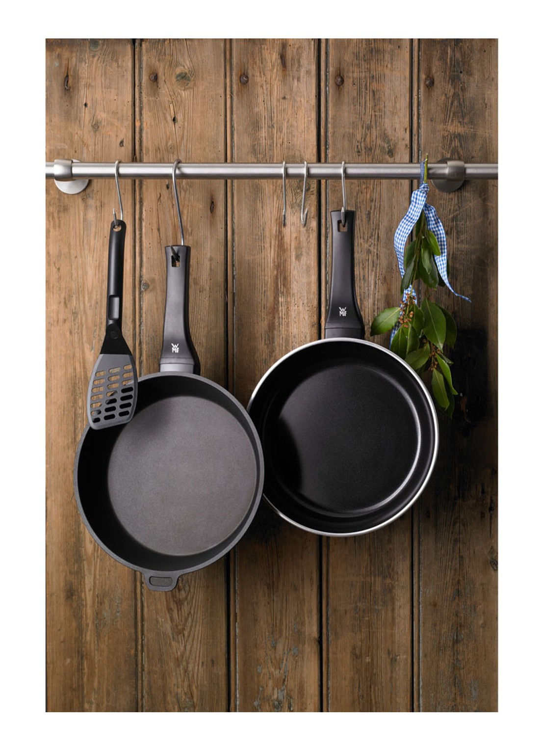 WMF PermaDur Premium koekenpan 28 cm - detail 4 zwart