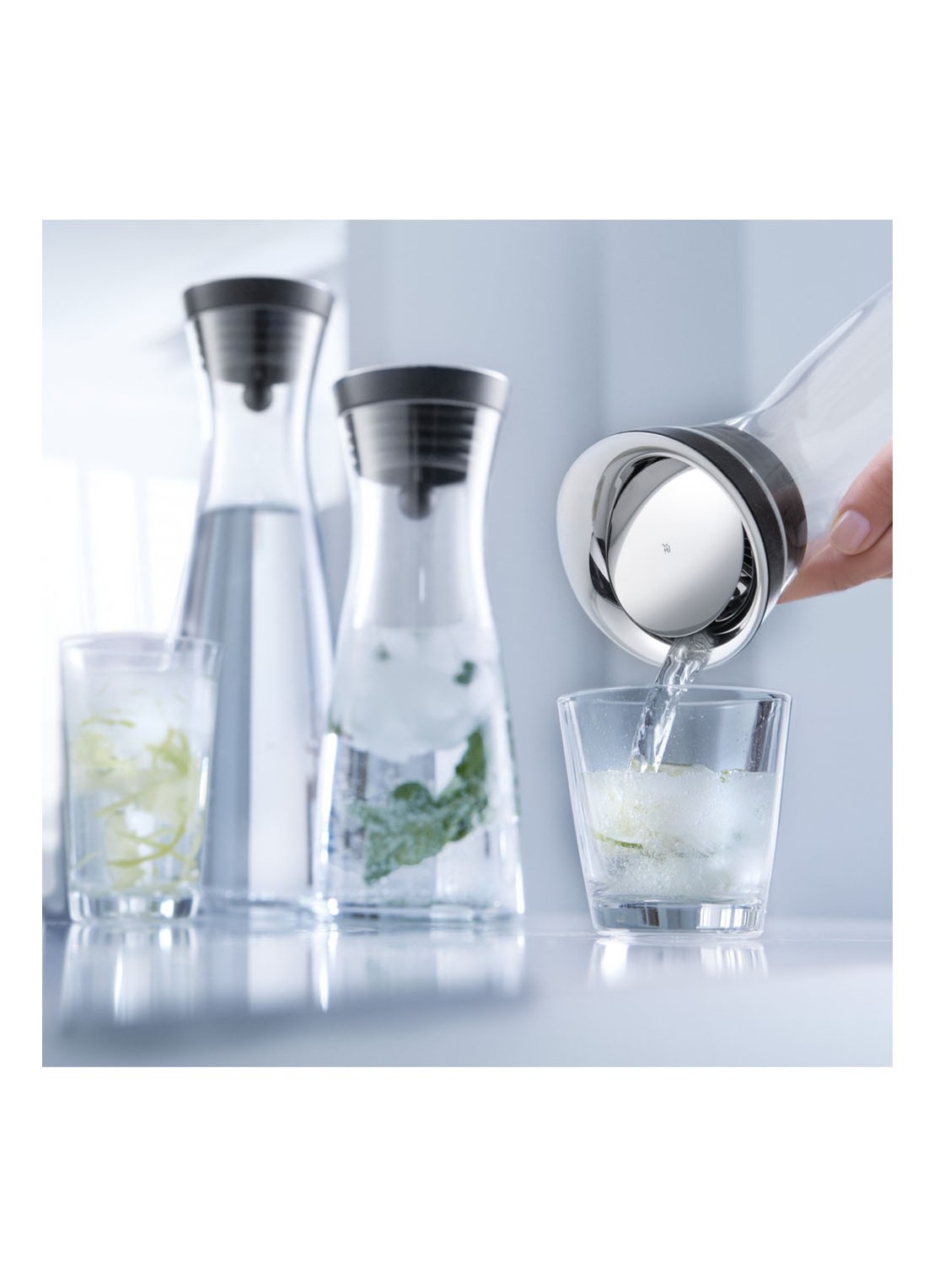 WMF Waterkaraf 1 liter - voorkant zwart