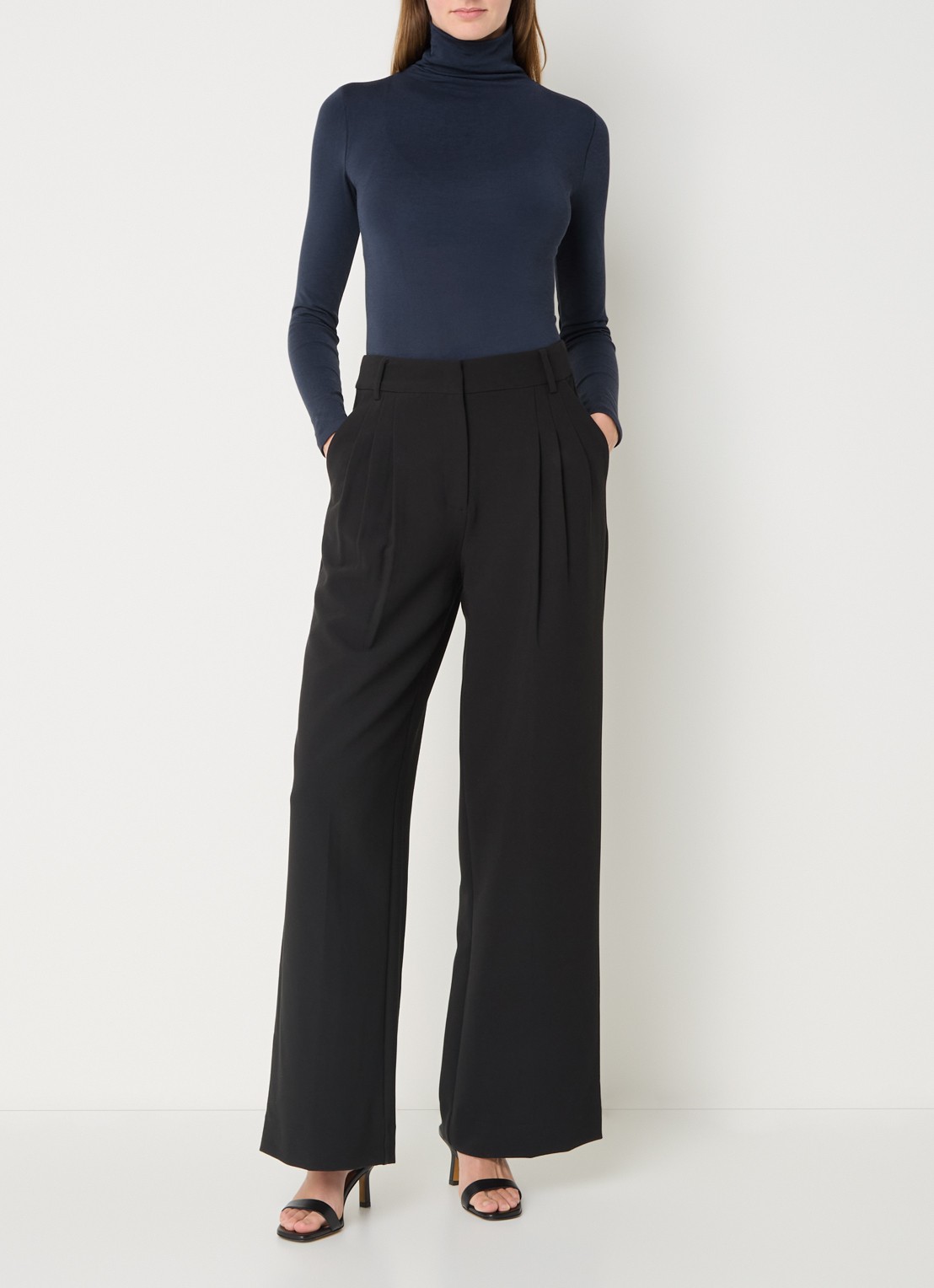 Wolford Colorado stringbody met col - voorkant 3 donkerblauw