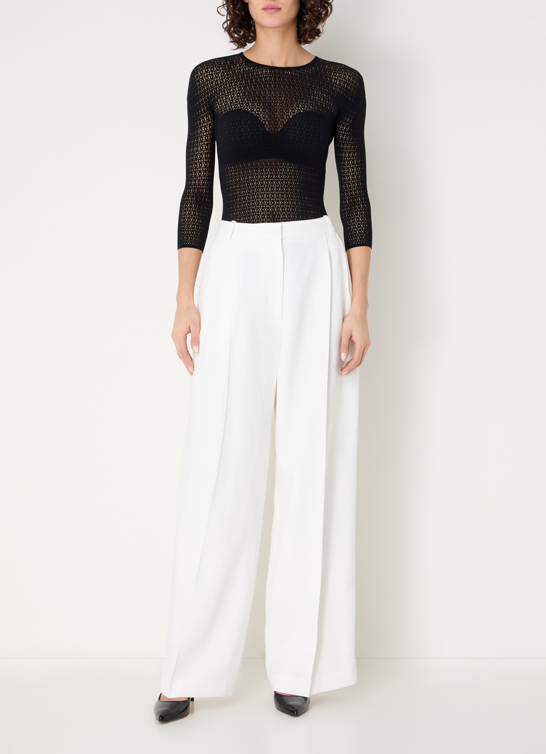 Wolford Daisy Net top met opengewerkt dessin - voorkant 2 zwart
