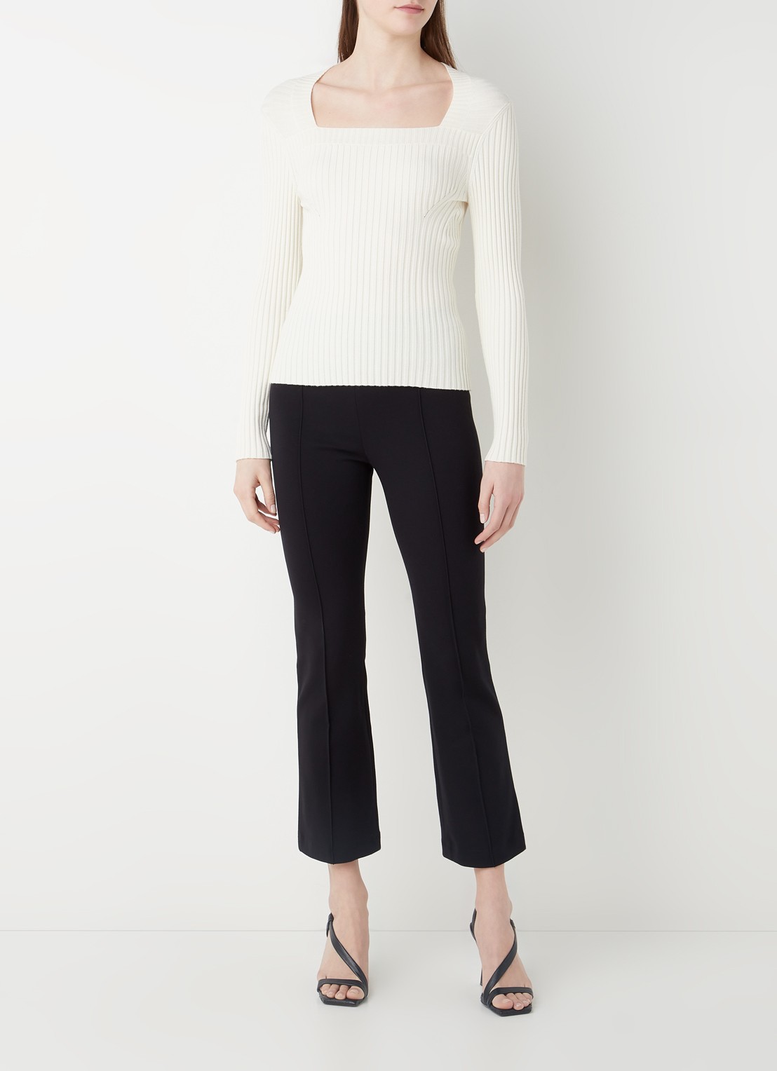 Wolford Grazia high waist cropped flared fit broek met siernaad - voorkant 4 zwart