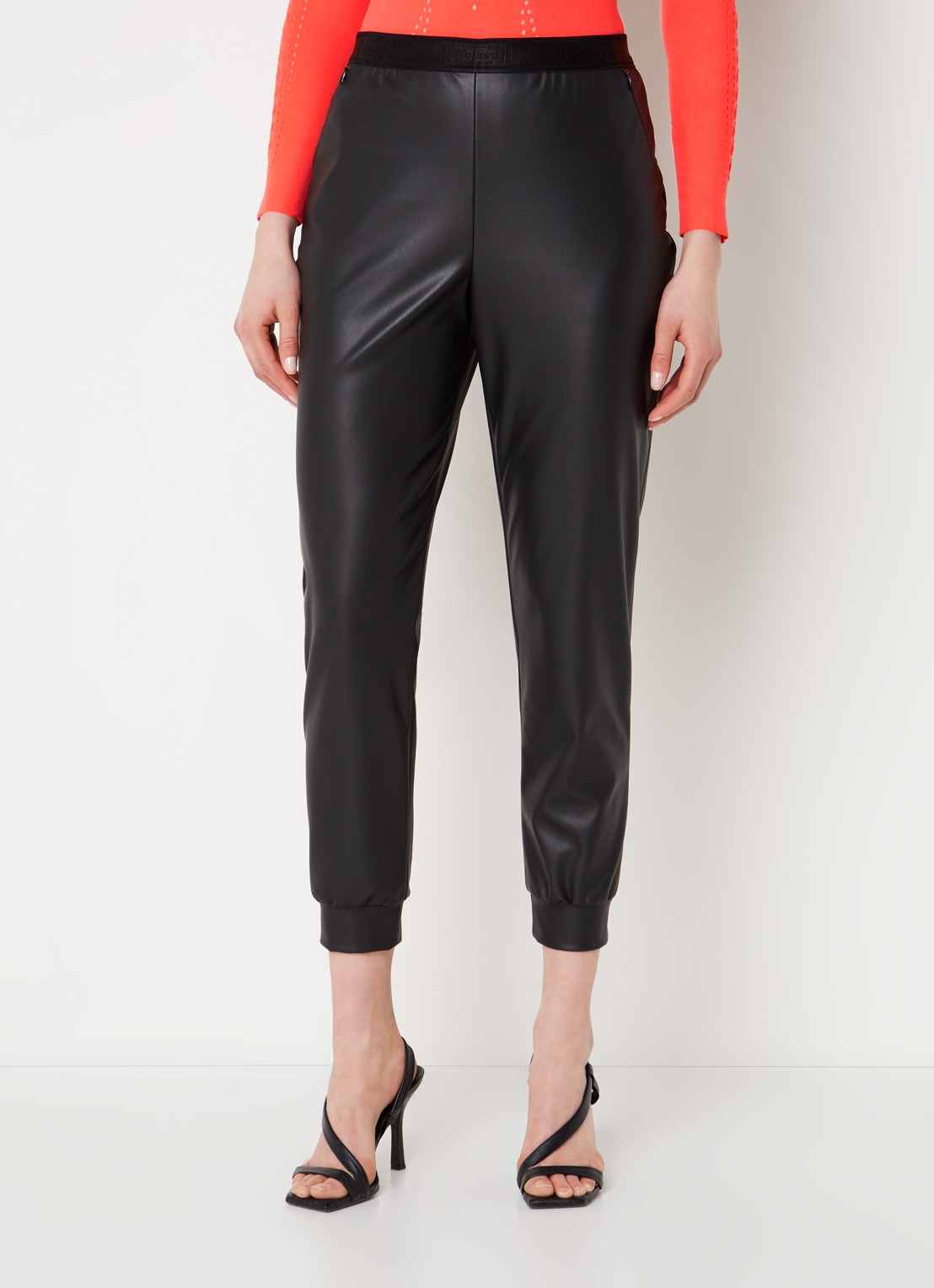 Wolford High waist tapered fit cropped broek van imitatieleer - detail 2 zwart