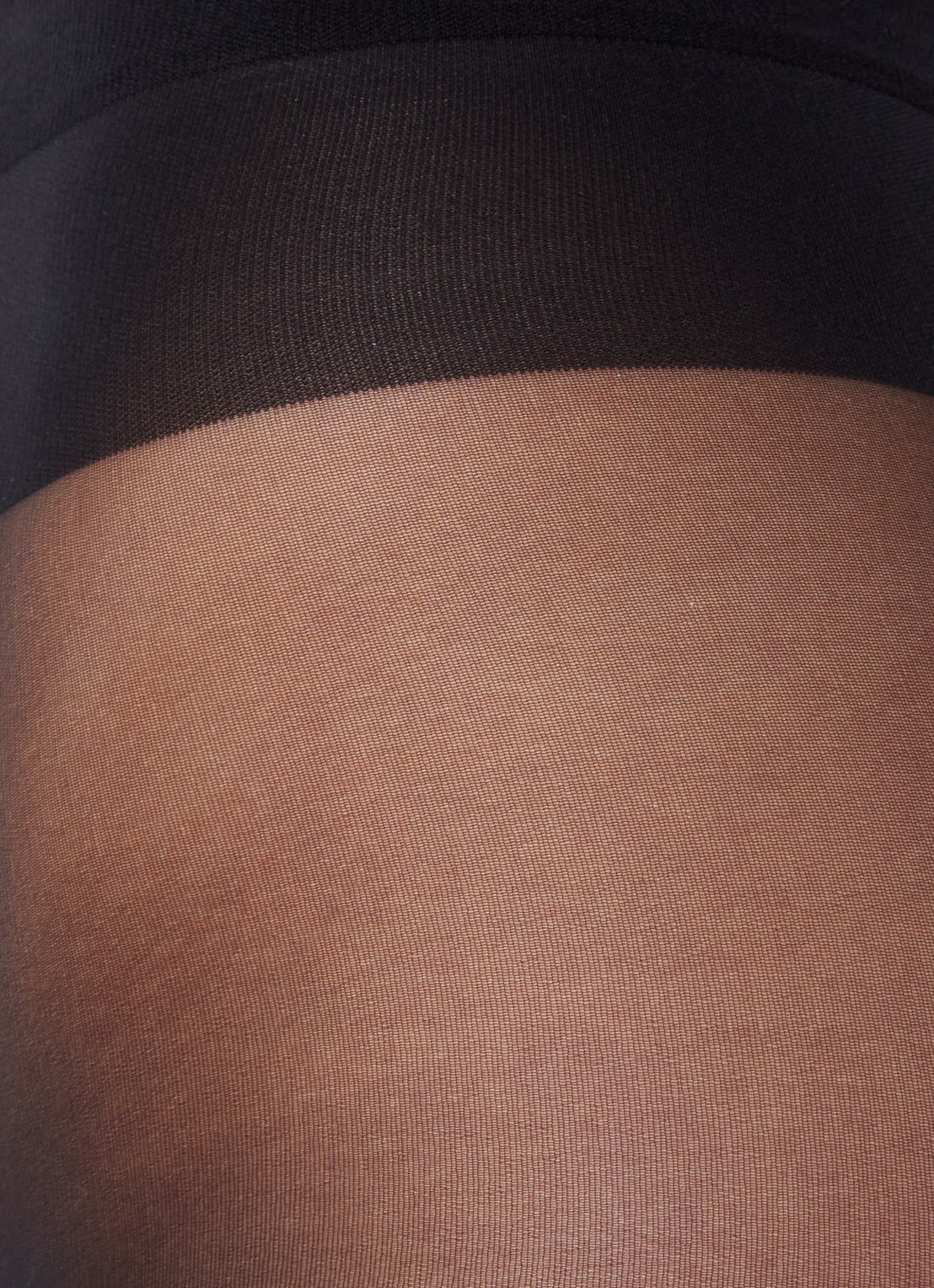 Wolford Individual panty in 20 denier - detail blauw