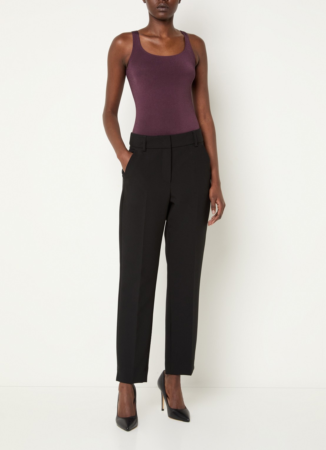 Wolford Jamaika stringbody met glanzende finish - voorkant 3 aubergine