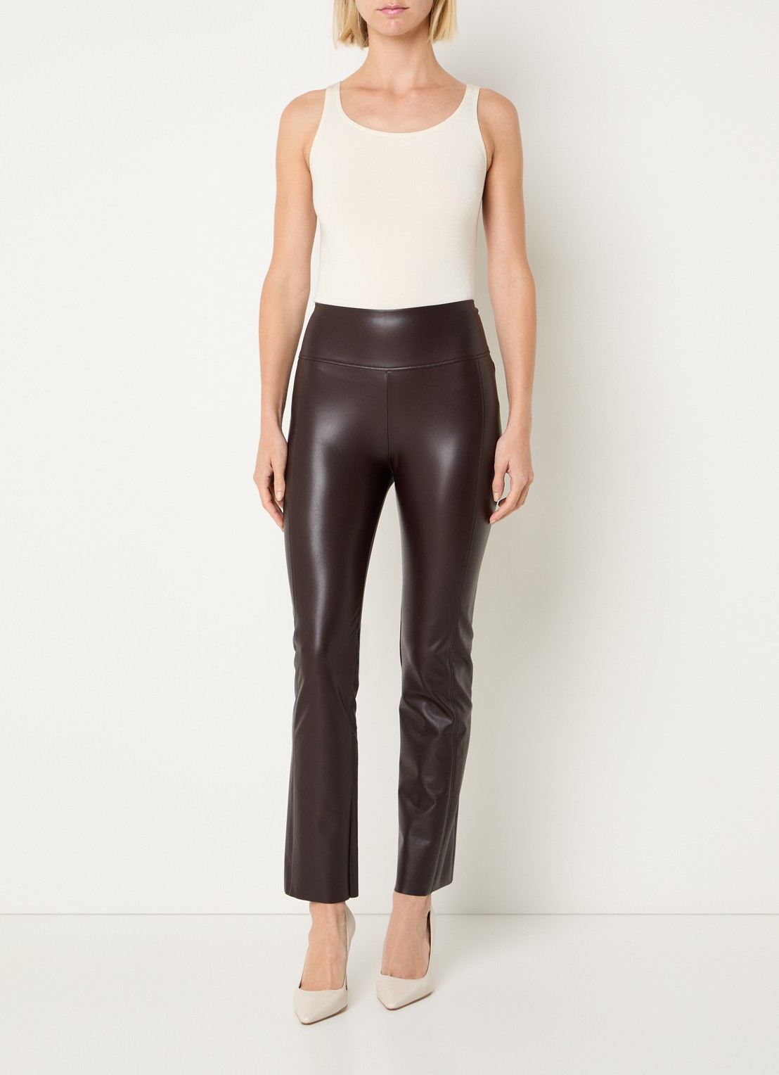Wolford Jamaika tanktop met ronde hals - voorkant 3 ivoor