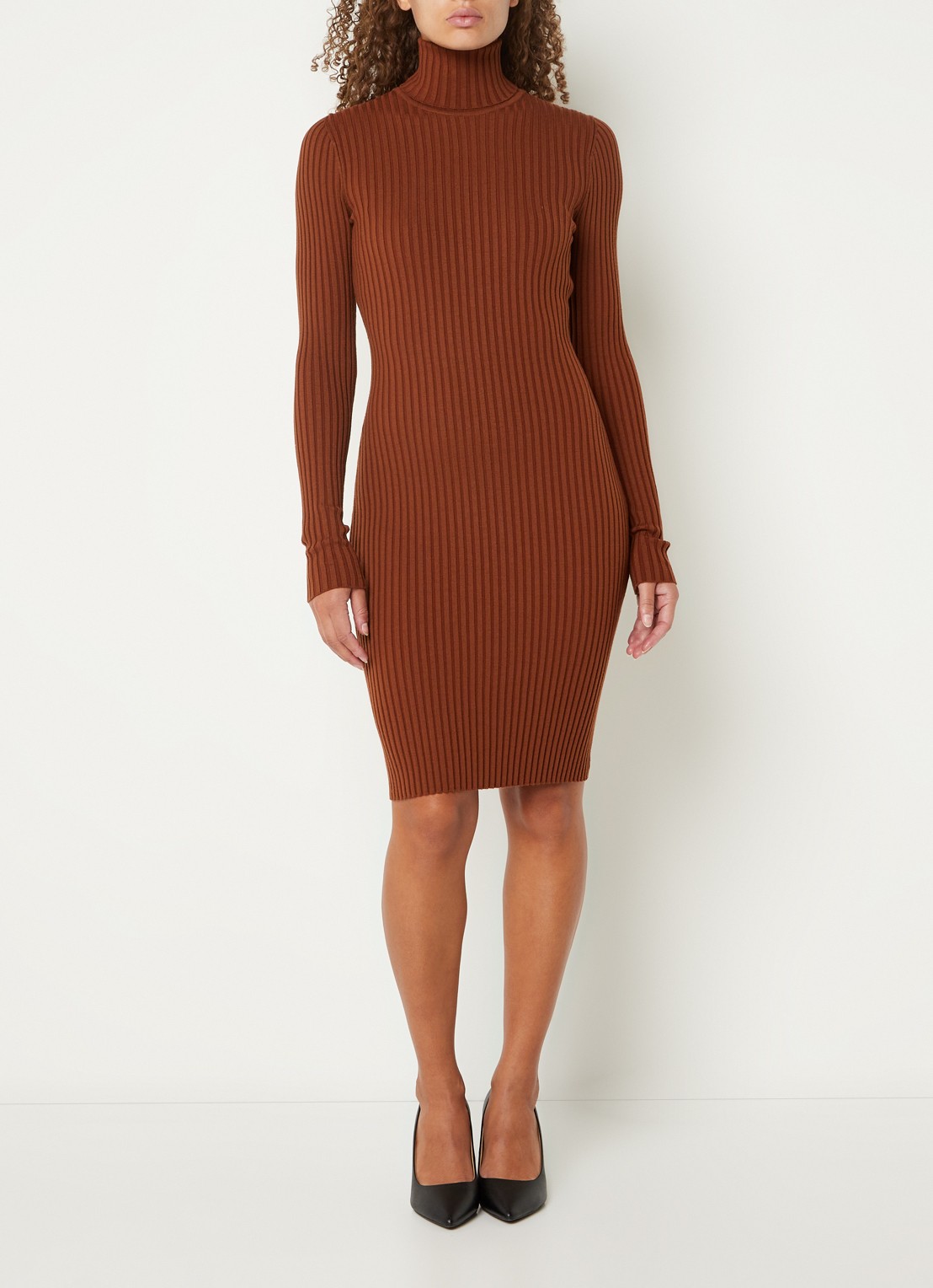 Wolford Merino ribgebreide mini trui-jurk in wolblend - voorkant 4 roodbruin