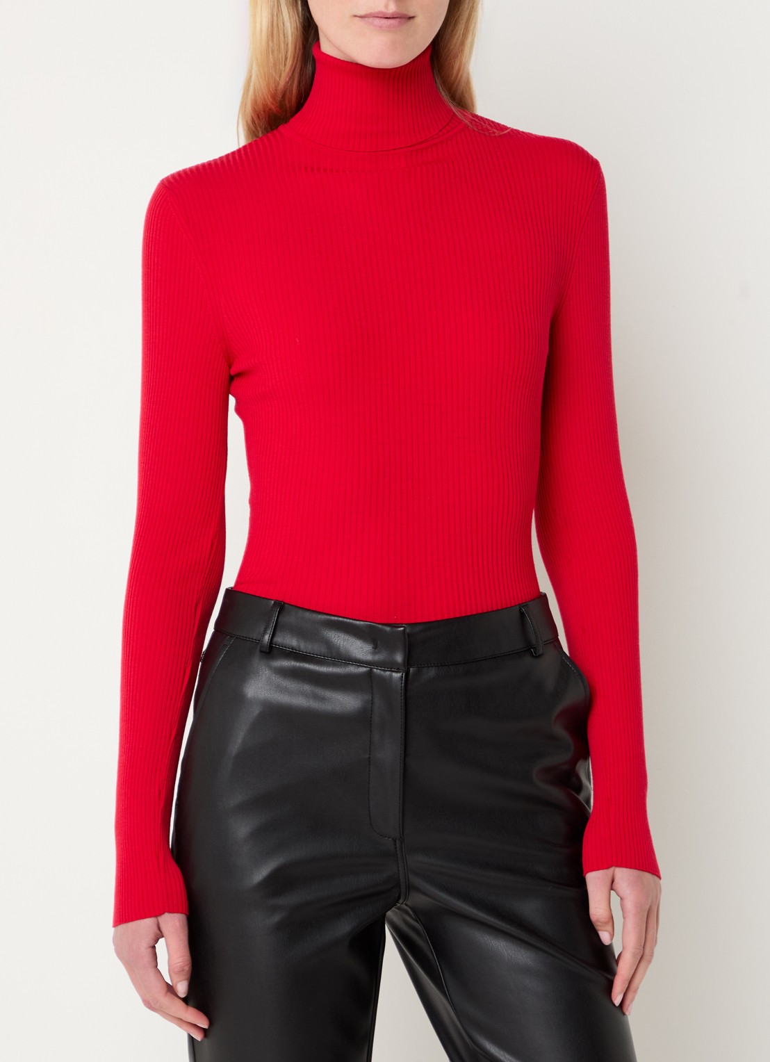 Wolford Merino ribgebreide trui van wol met col - detail 3 cranberryrood
