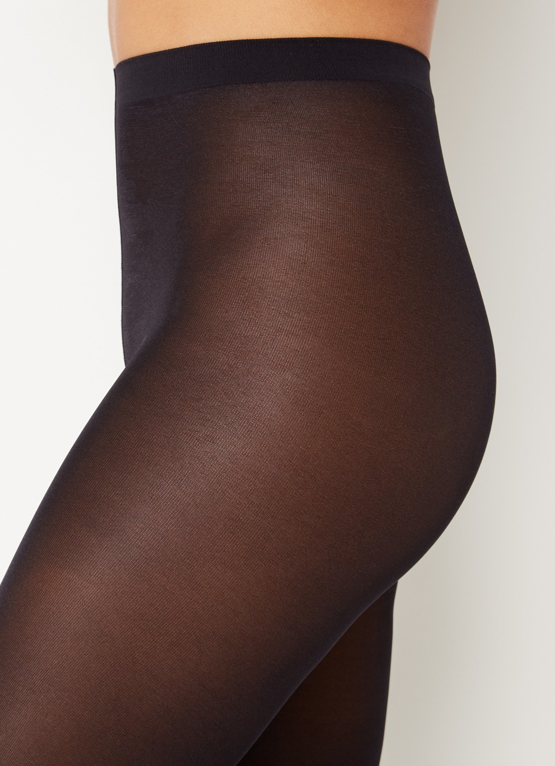 Wolford Satin Opaque panty in 50 denier  - detail 4 diepzwart